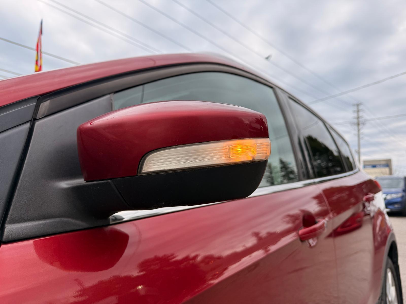 /ontarioqualitymotorsltd/2016-Ford-Escape-01149294592111505.jpg