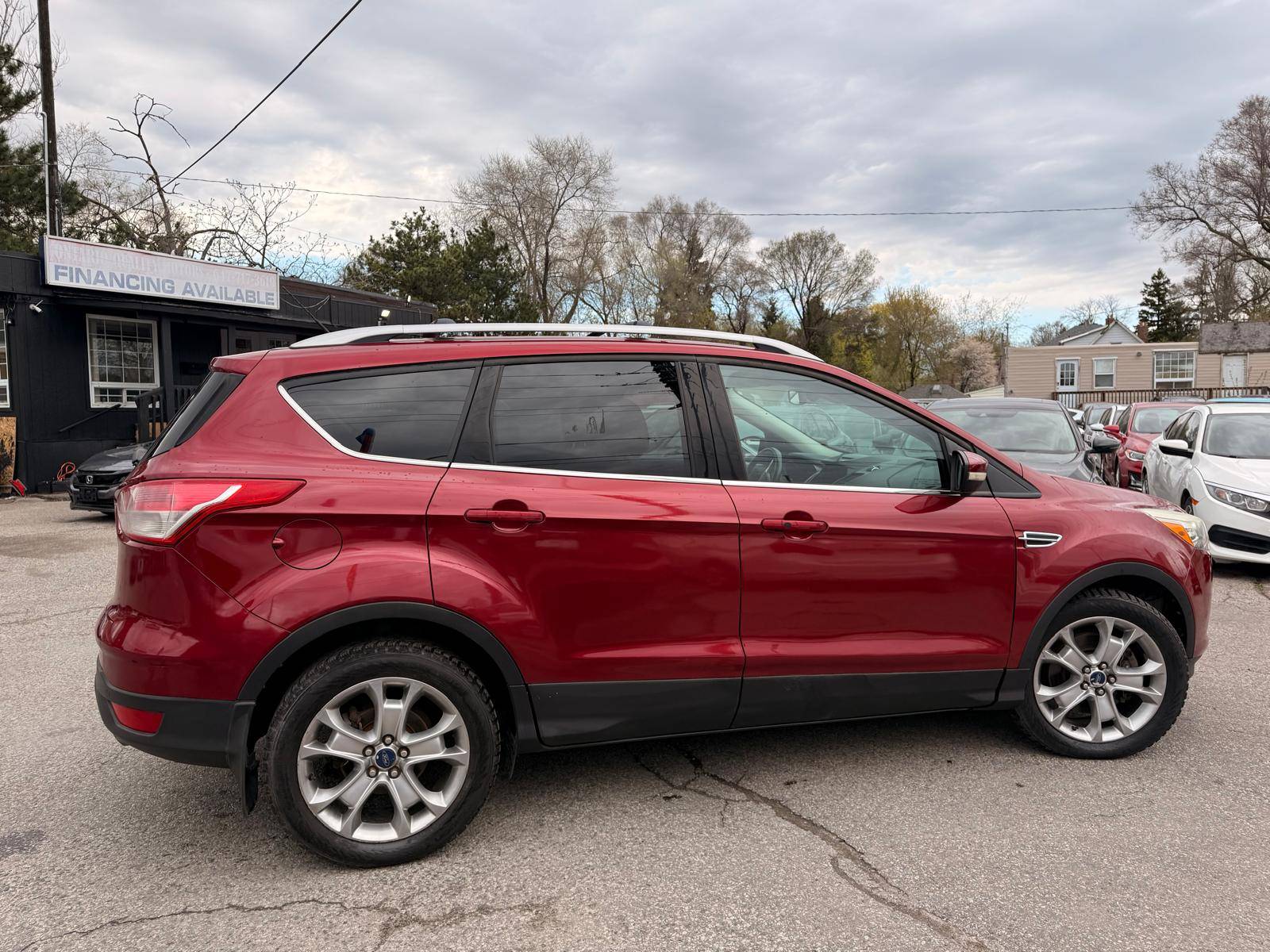 /ontarioqualitymotorsltd/2016-Ford-Escape-5372291672836362.jpg