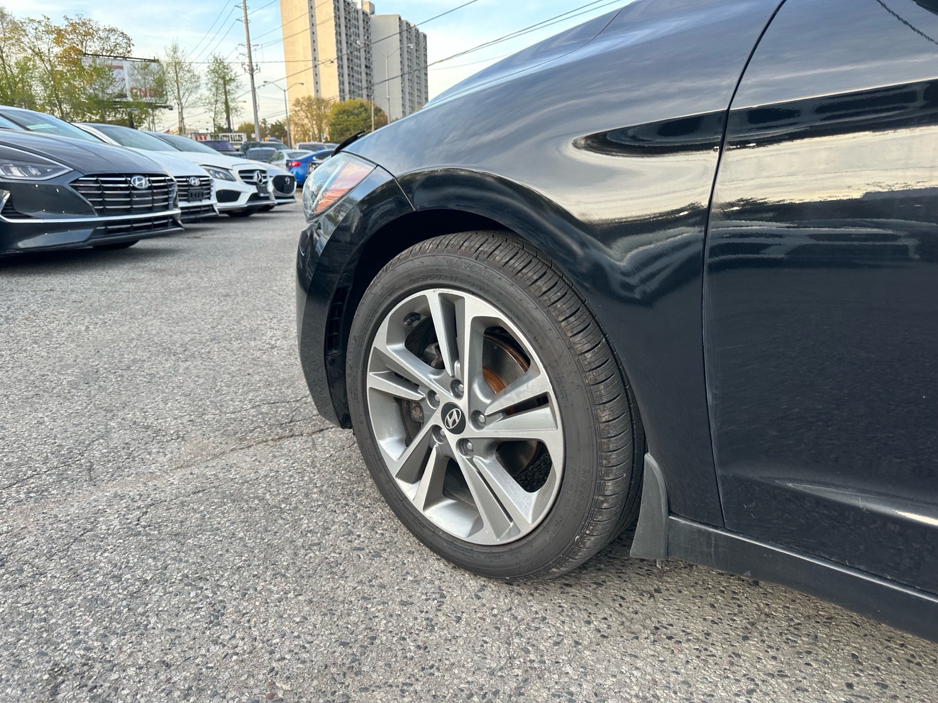 /ontarioqualitymotorsltd/2017-Hyundai-Elantra-5638815605259144.jpg