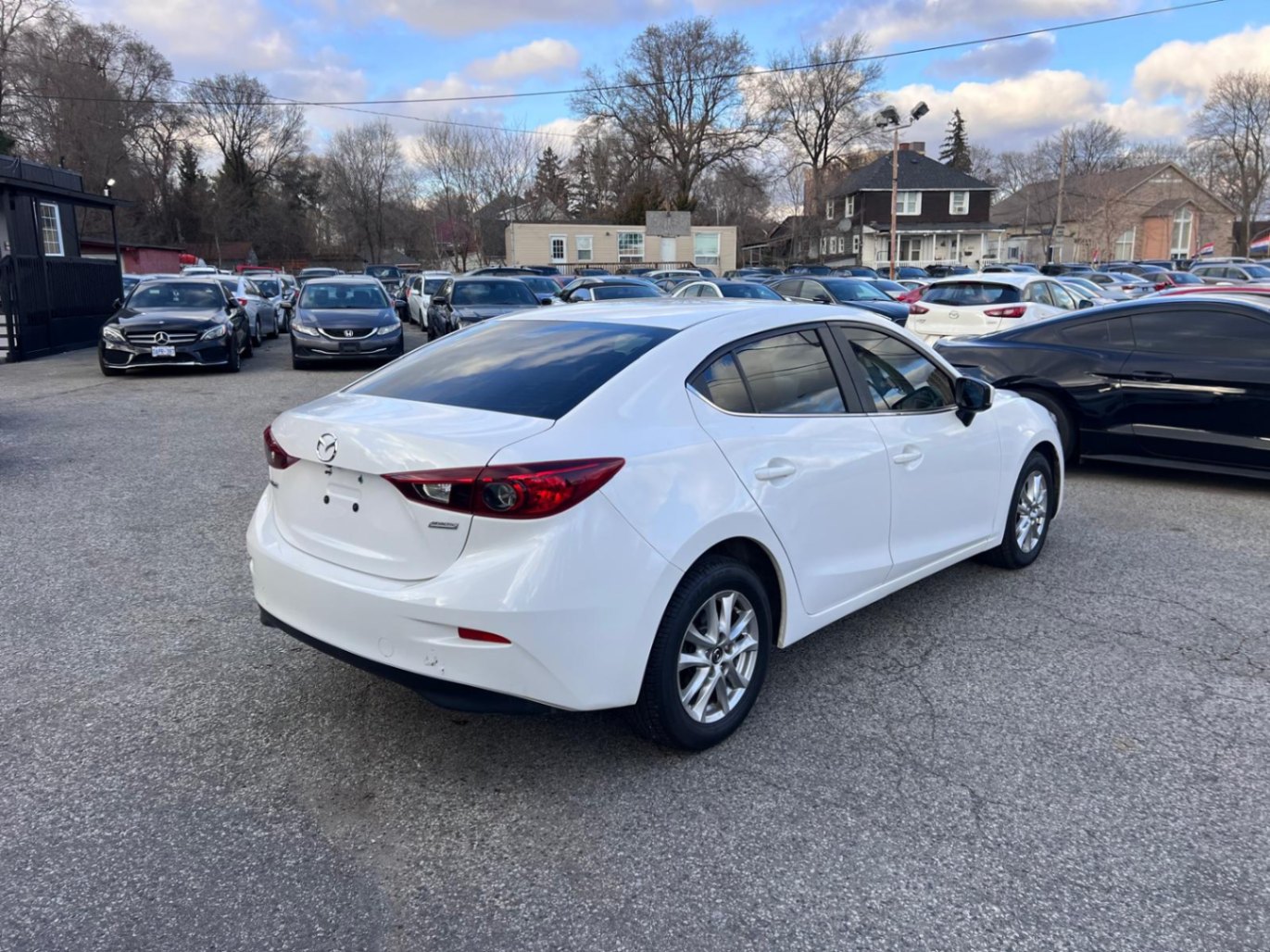 /ontarioqualitymotorsltd/2018-Mazda-Mazda3-5303649312716061.jpg