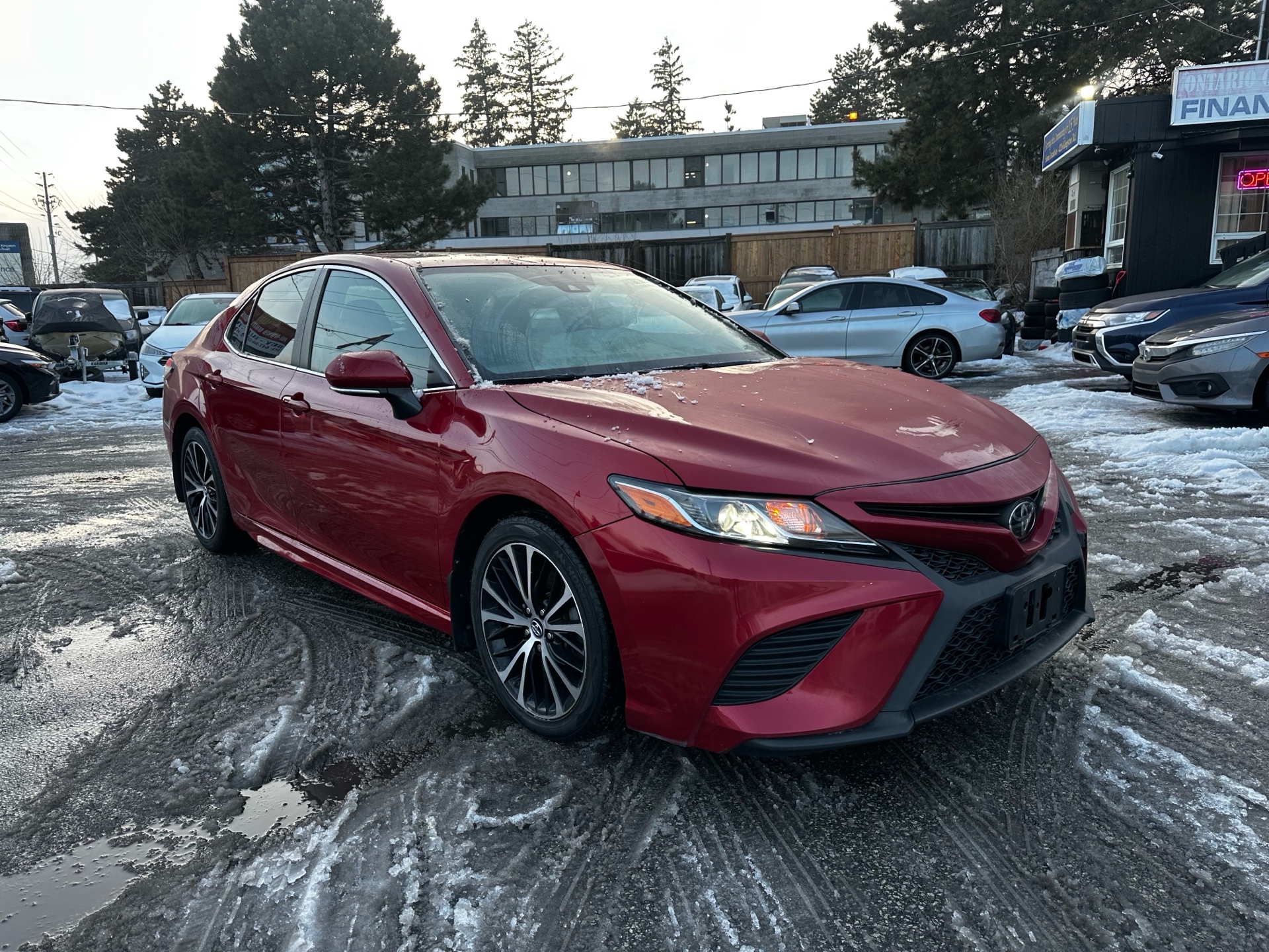 /ontarioqualitymotorsltd/2019-Toyota-Camry-8610892327035082.jpg