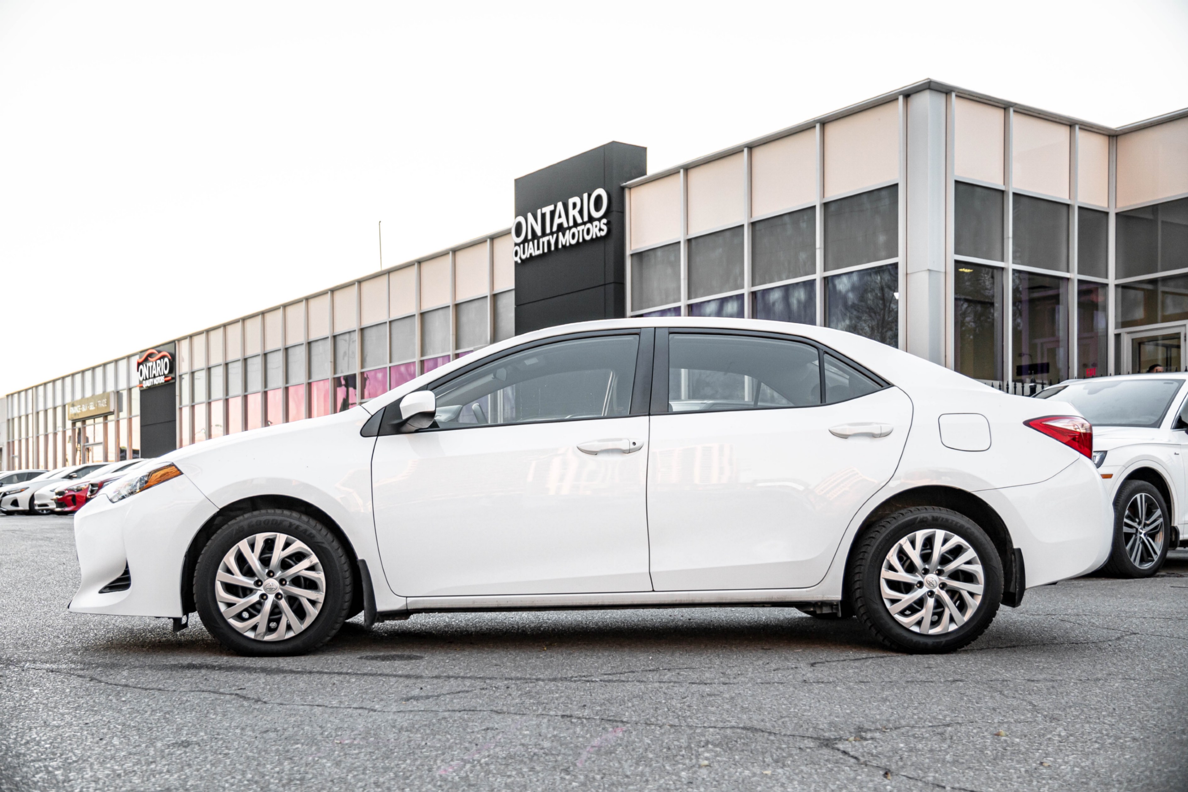 /ontarioqualitymotorsltd/2019-Toyota-Corolla-5301950244423588.jpg