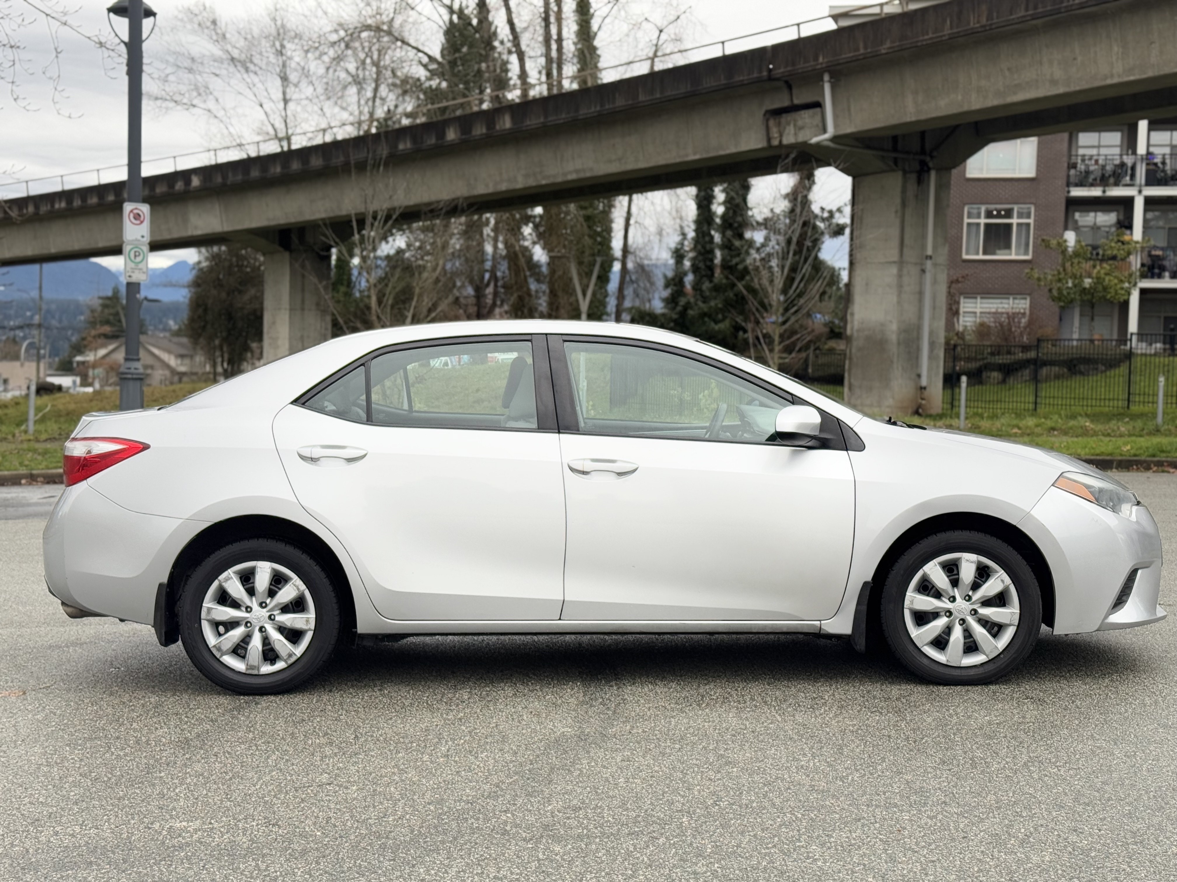 /parwazautomotiveltd/2015-Toyota-Corolla-7282672516060298.jpg