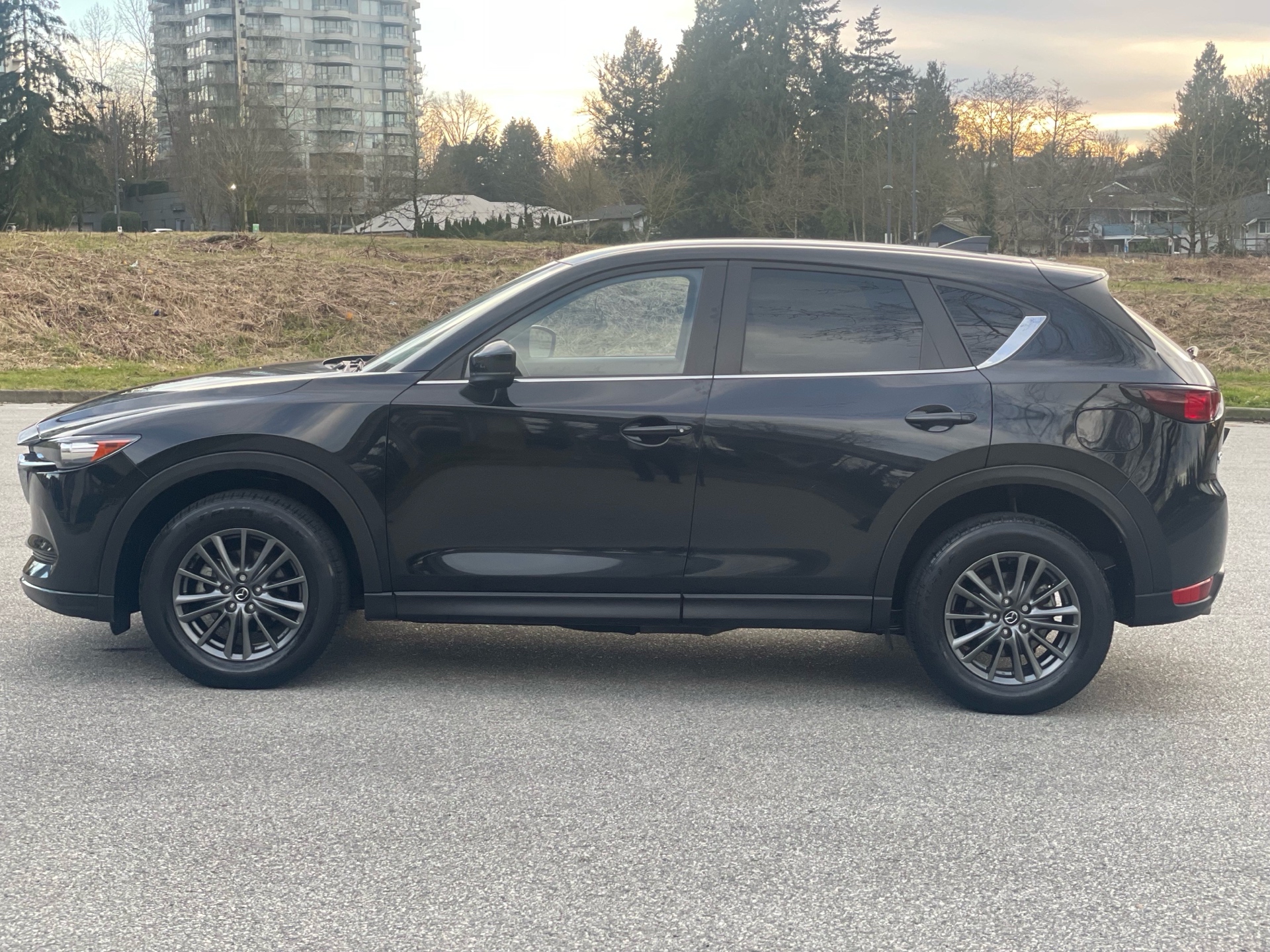 /parwazautomotiveltd/2021-Mazda-CX-5-5151875703854867.jpg