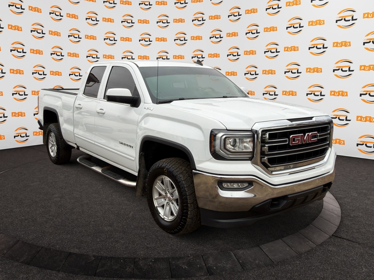 2018 GMC Sierra 1500 4WD Double Cab 143.5" SLE