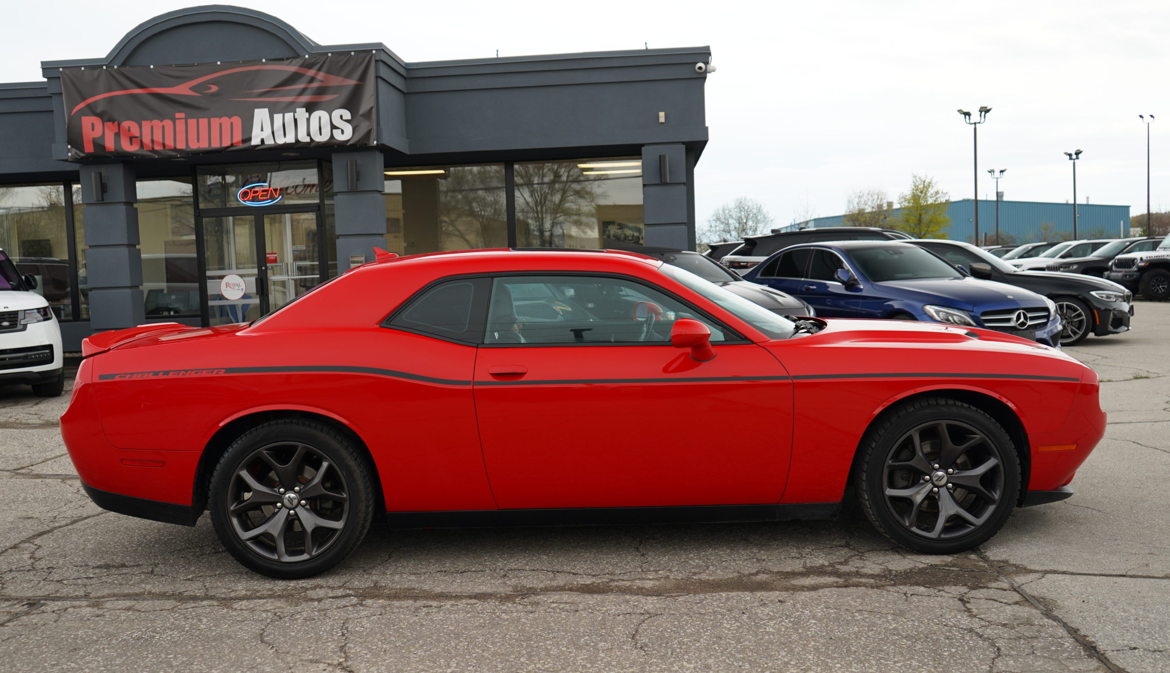 /premiumautos/2018-Dodge-Challenger-4100430648744289.jpg
