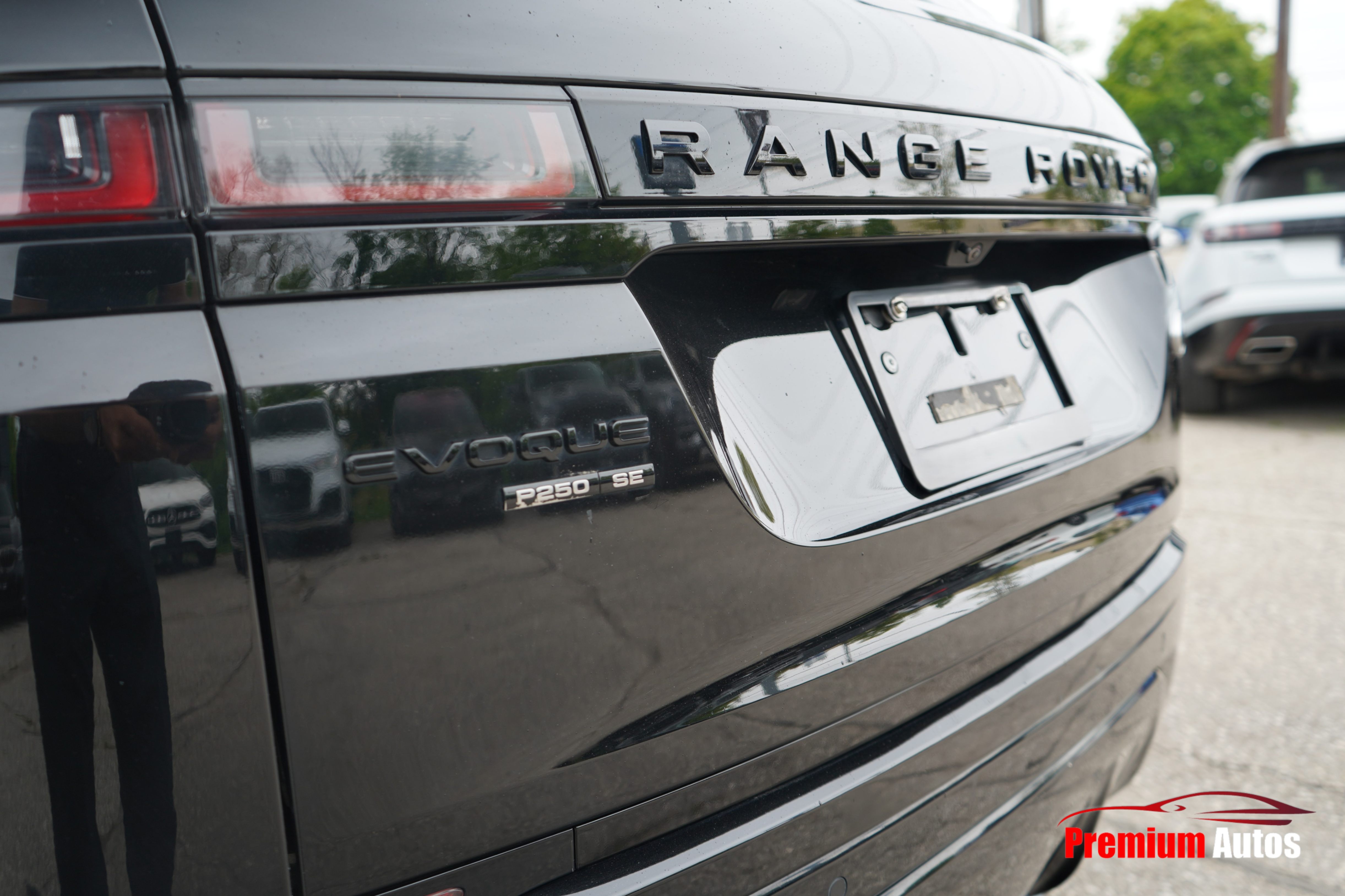 /premiumautos/2020-LandRover-EVOQUE-700877605848941.jpg