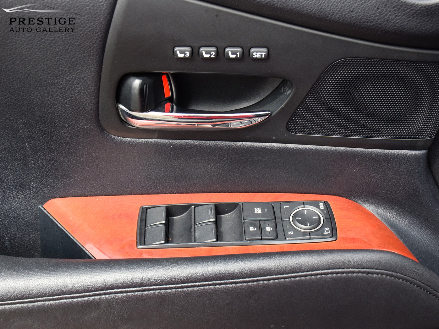 /prestigeautogallery/2010-Lexus-RX350-023616755060295258.jpg