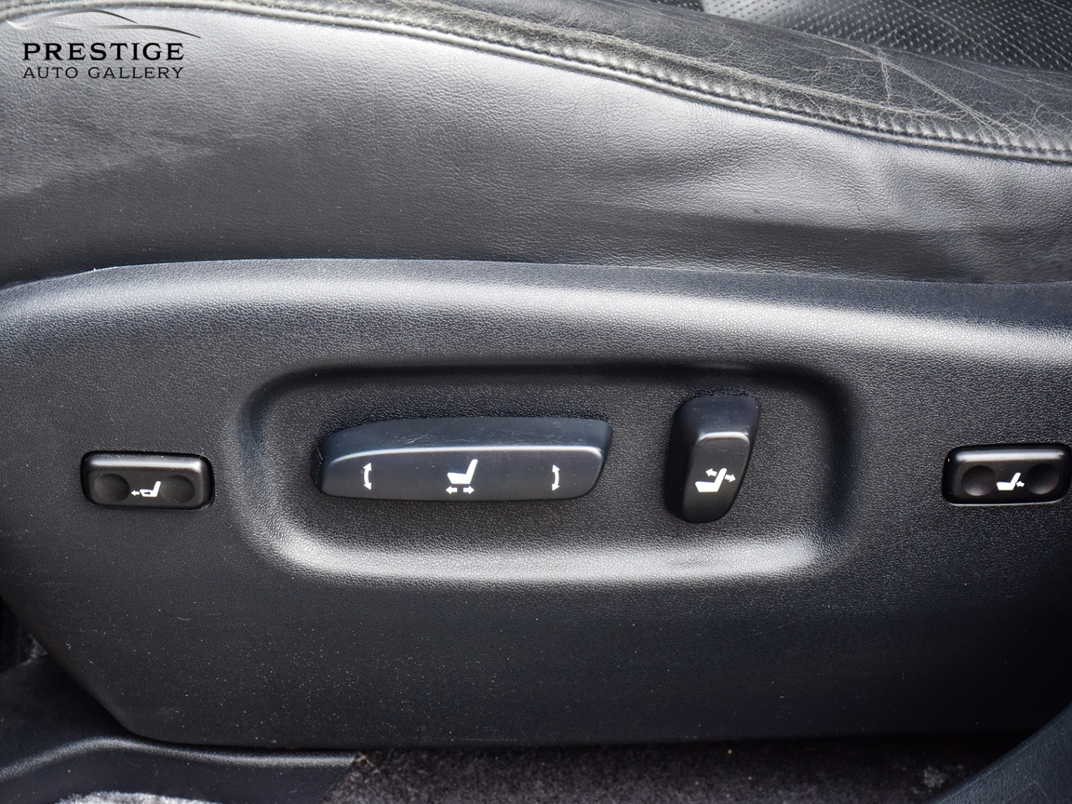 /prestigeautogallery/2010-Lexus-RX350-3618428799744289.jpg