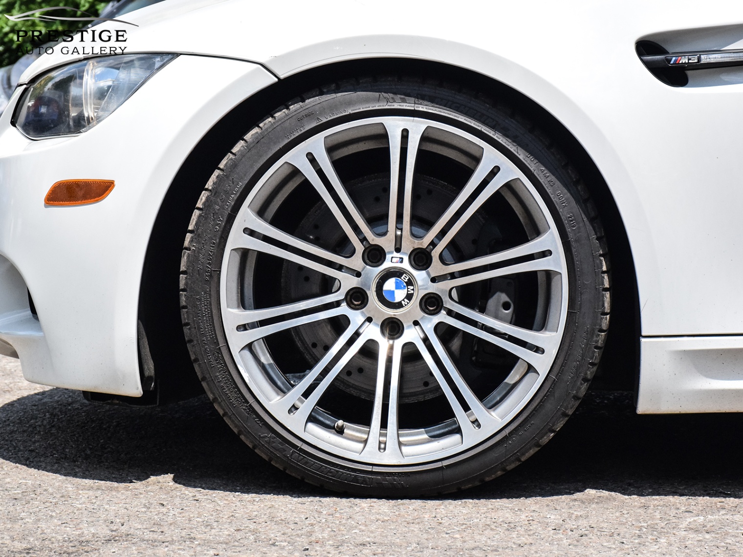 /prestigeautogallery/2011-BMW-M3-07901578090279271.jpg