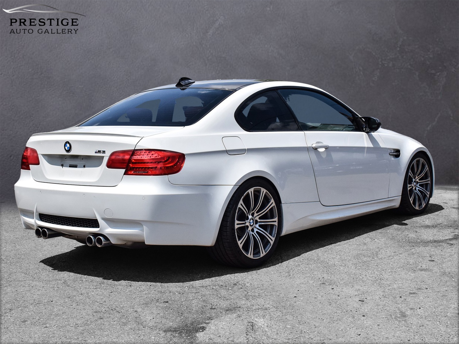 /prestigeautogallery/2011-BMW-M3-6571384833176674.jpg