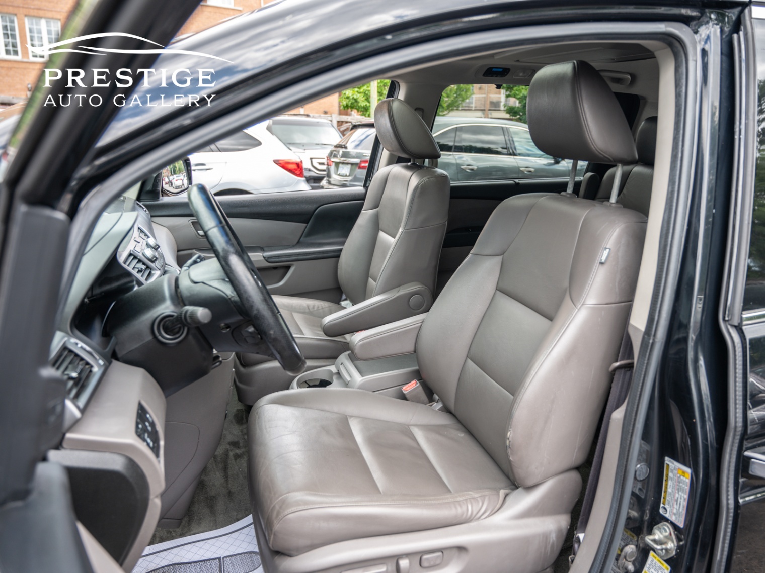 /prestigeautogallery/2011-Honda-Odyssey-9835349794766357.jpg