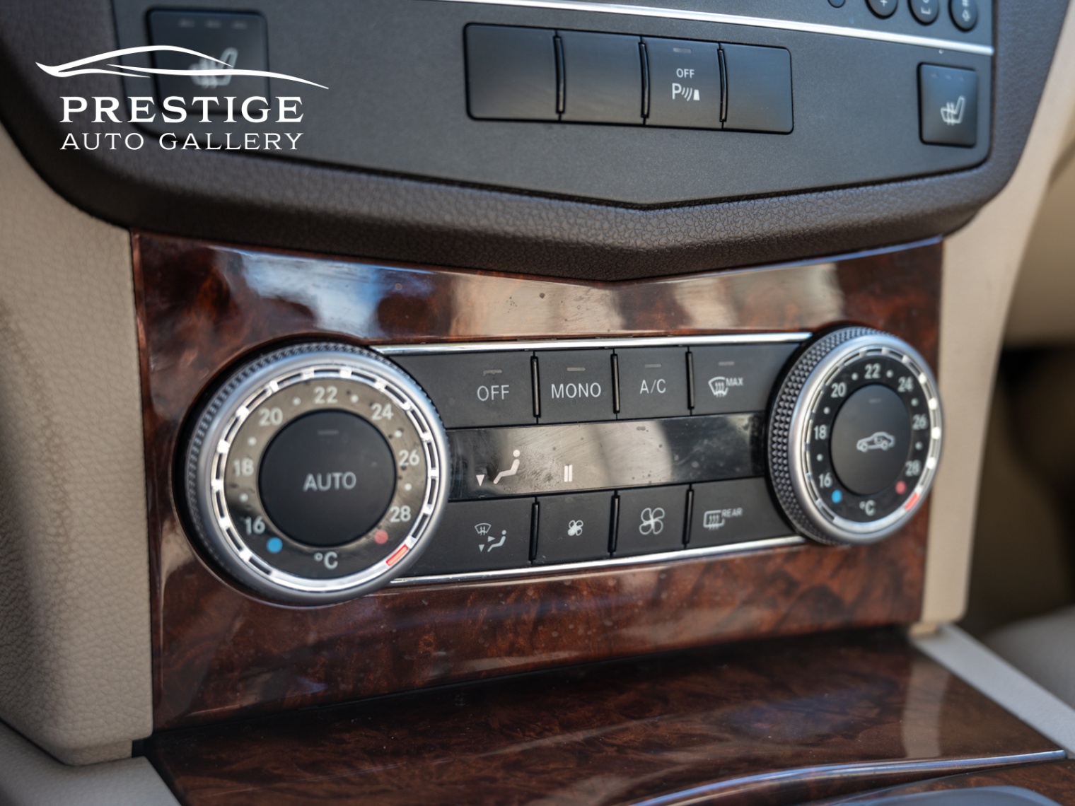 /prestigeautogallery/2011-Mercedes-Benz-C-Class-6070716532324869.jpg