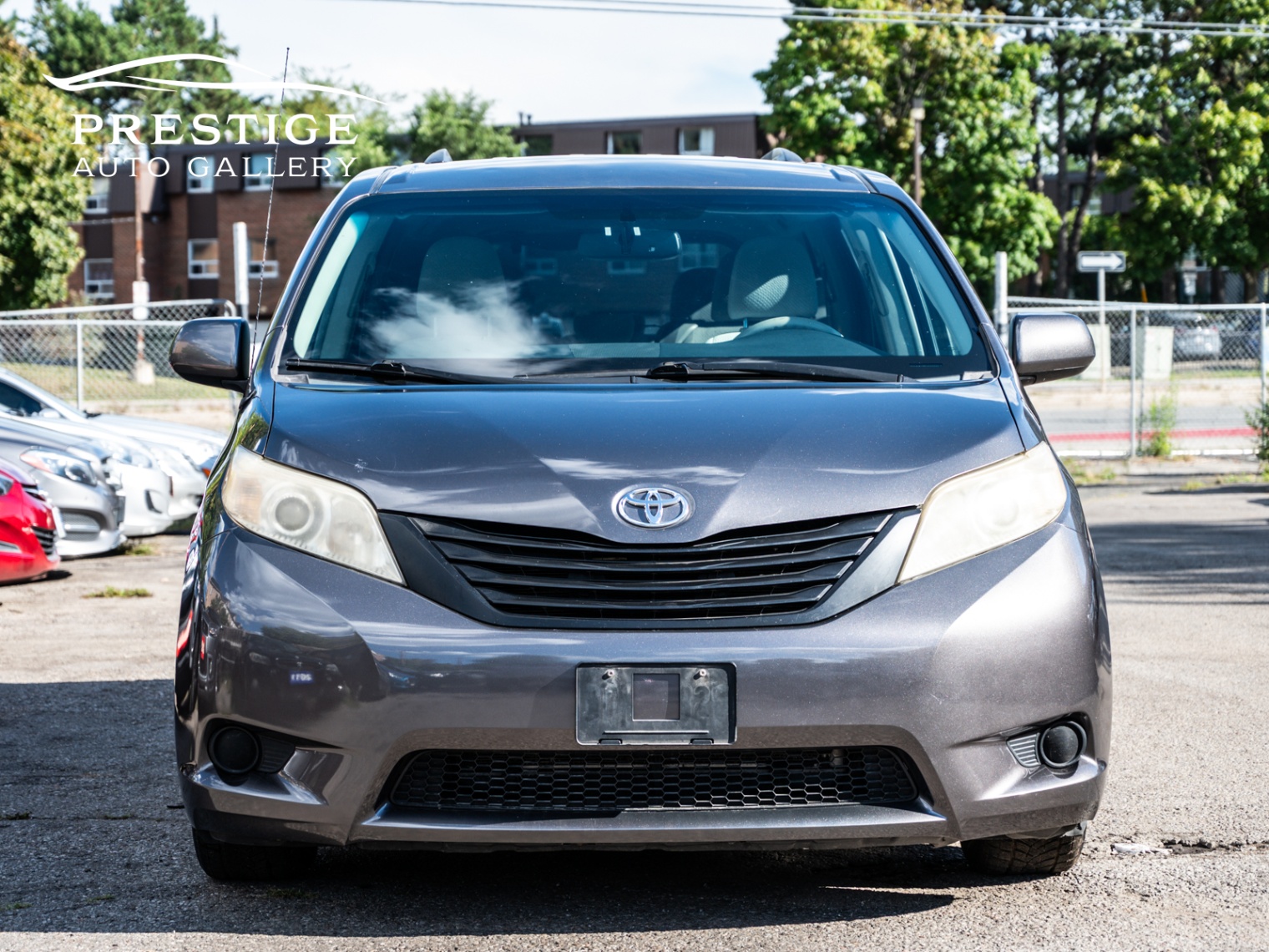 /prestigeautogallery/2011-Toyota-Sienna-13087692711837318.jpg