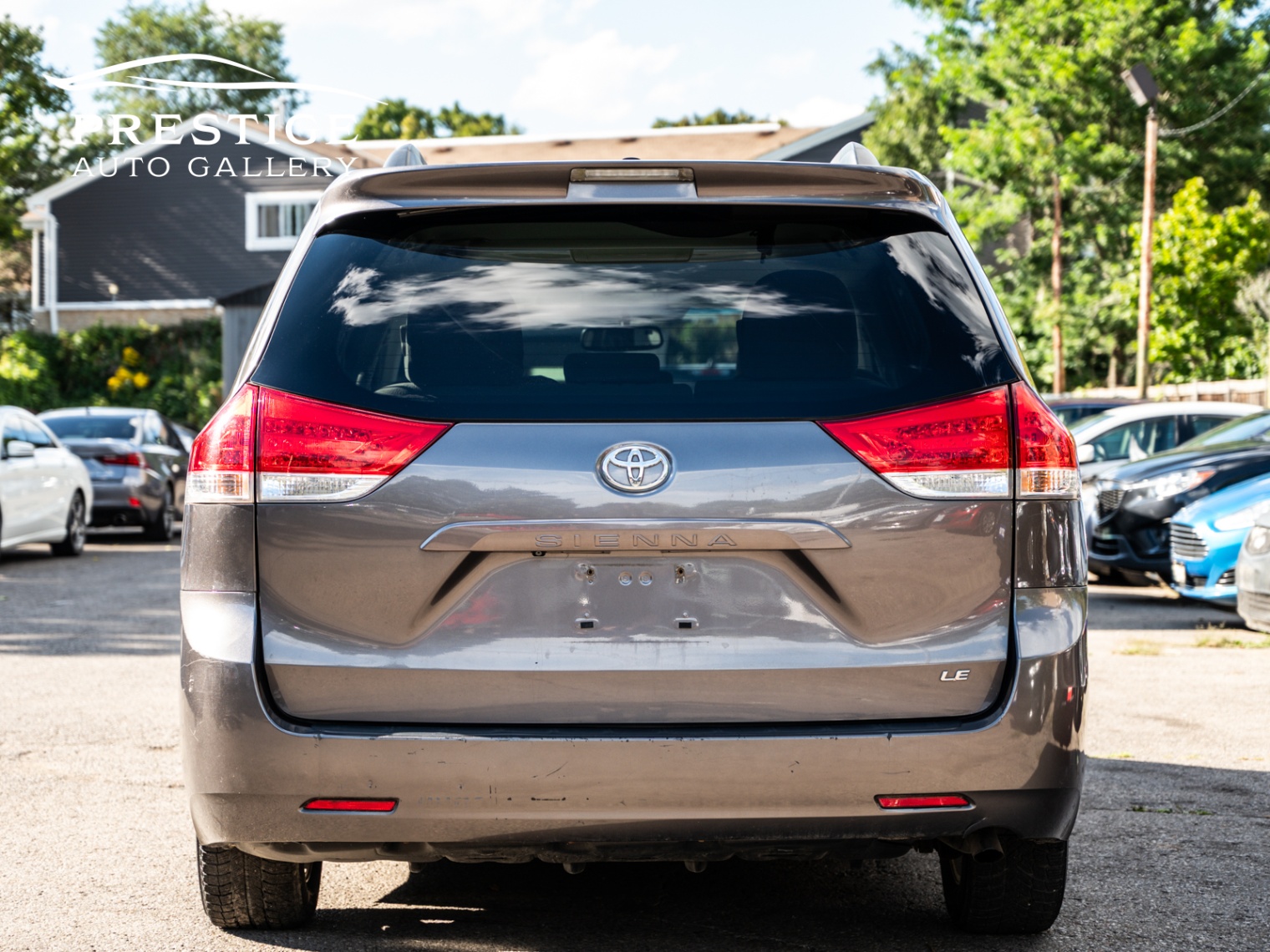 /prestigeautogallery/2011-Toyota-Sienna-22480222426346685.jpg