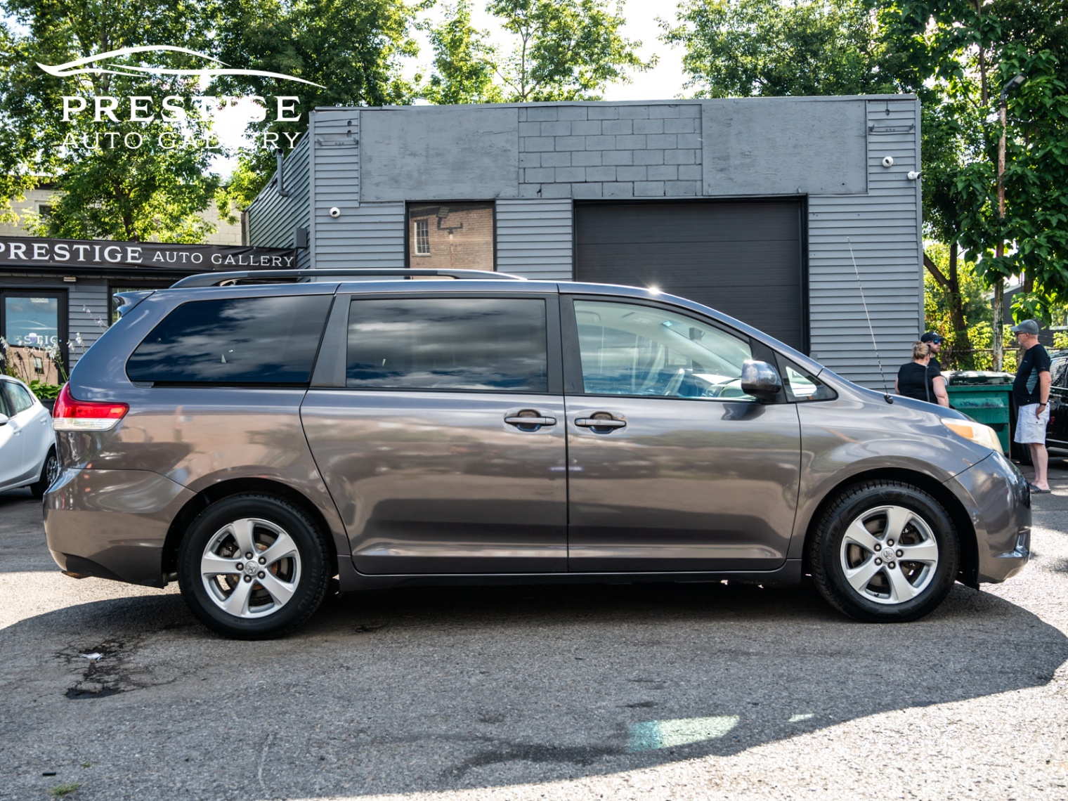 /prestigeautogallery/2011-Toyota-Sienna-32894527854916134.jpg