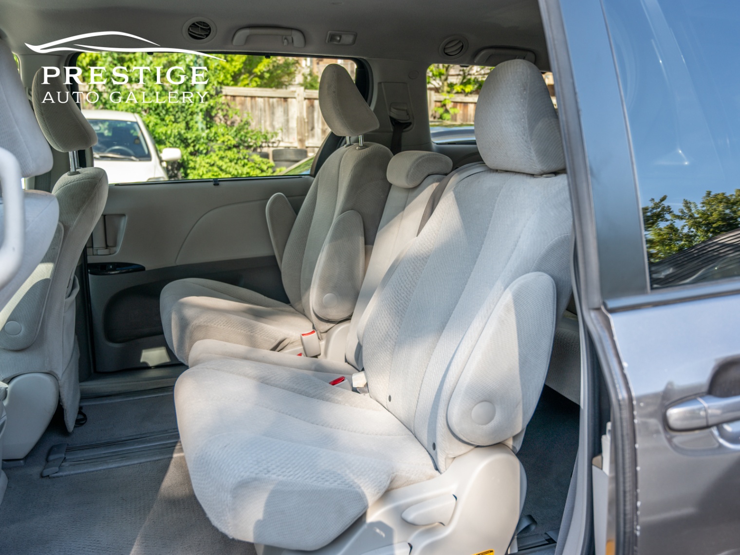 /prestigeautogallery/2011-Toyota-Sienna-5357695308913459.jpg