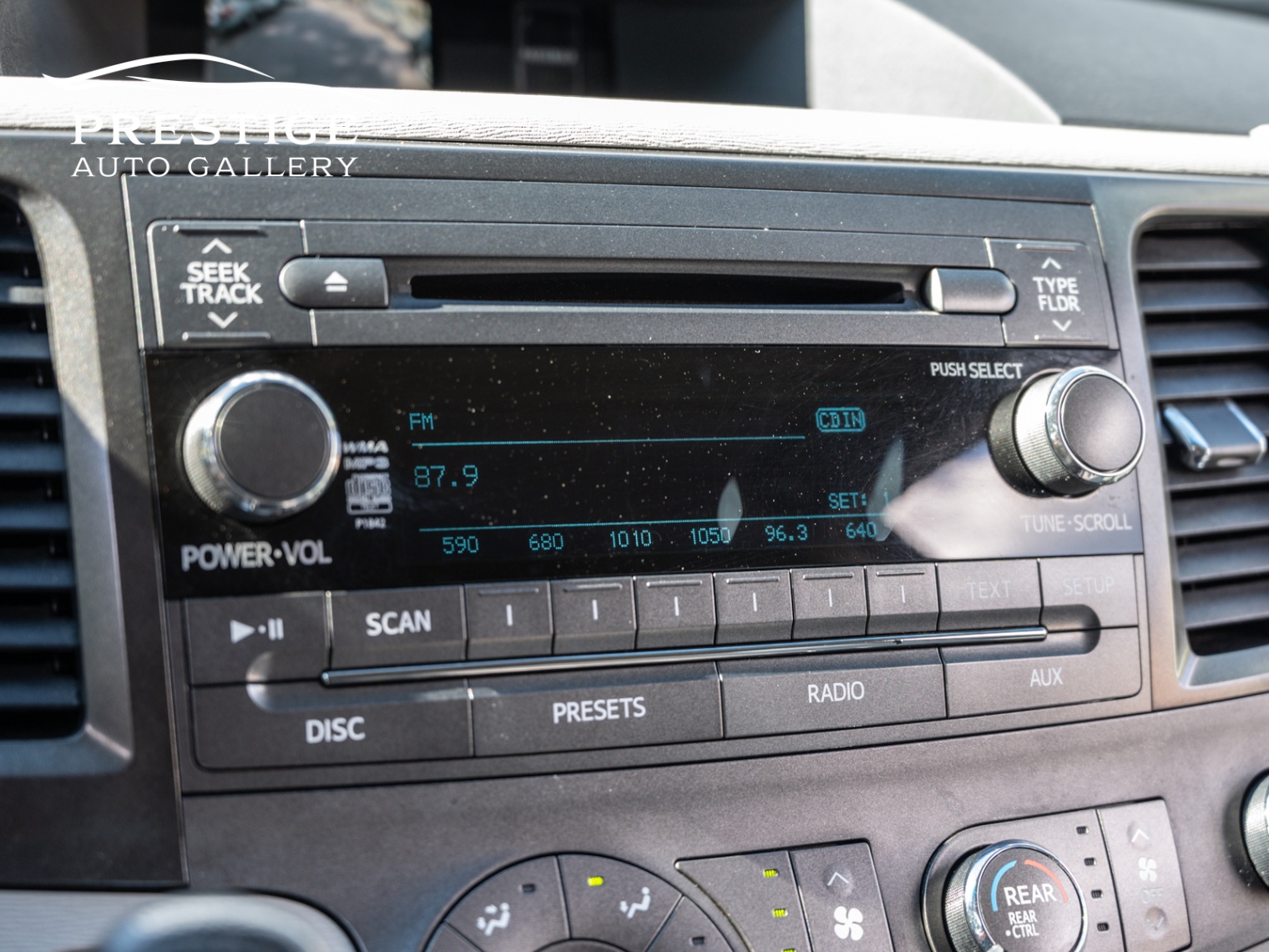 /prestigeautogallery/2011-Toyota-Sienna-5635343280960718.jpg