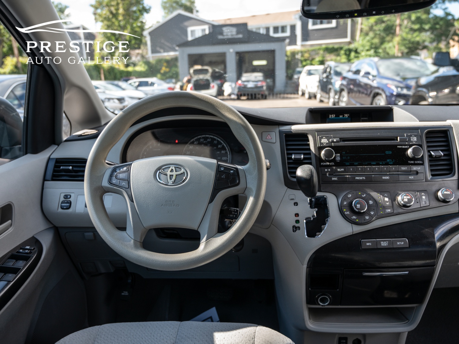 /prestigeautogallery/2011-Toyota-Sienna-7875204888530176.jpg