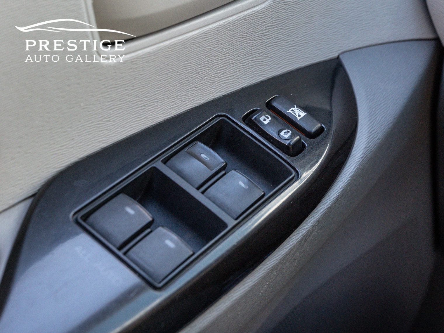/prestigeautogallery/2011-Toyota-Sienna-8825015081339409.jpg