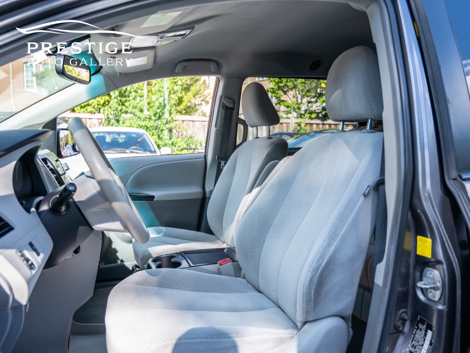/prestigeautogallery/2011-Toyota-Sienna-999418859524472.jpg