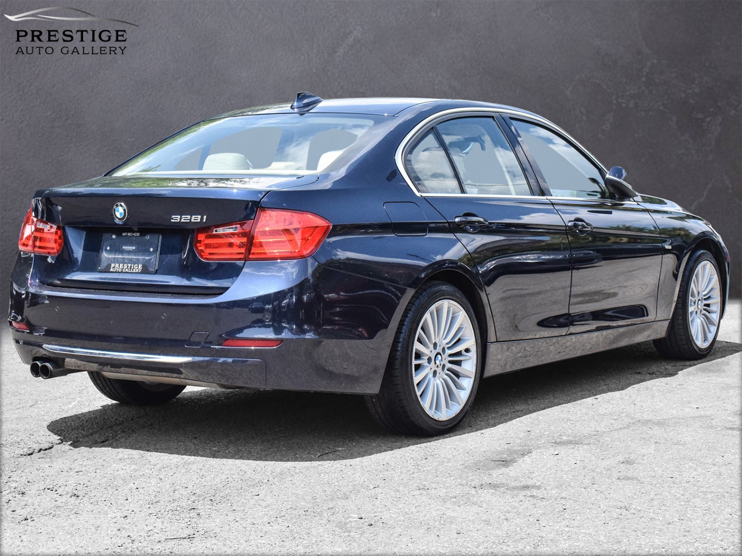 /prestigeautogallery/2012-BMW-3Series-7156746191819685.jpg