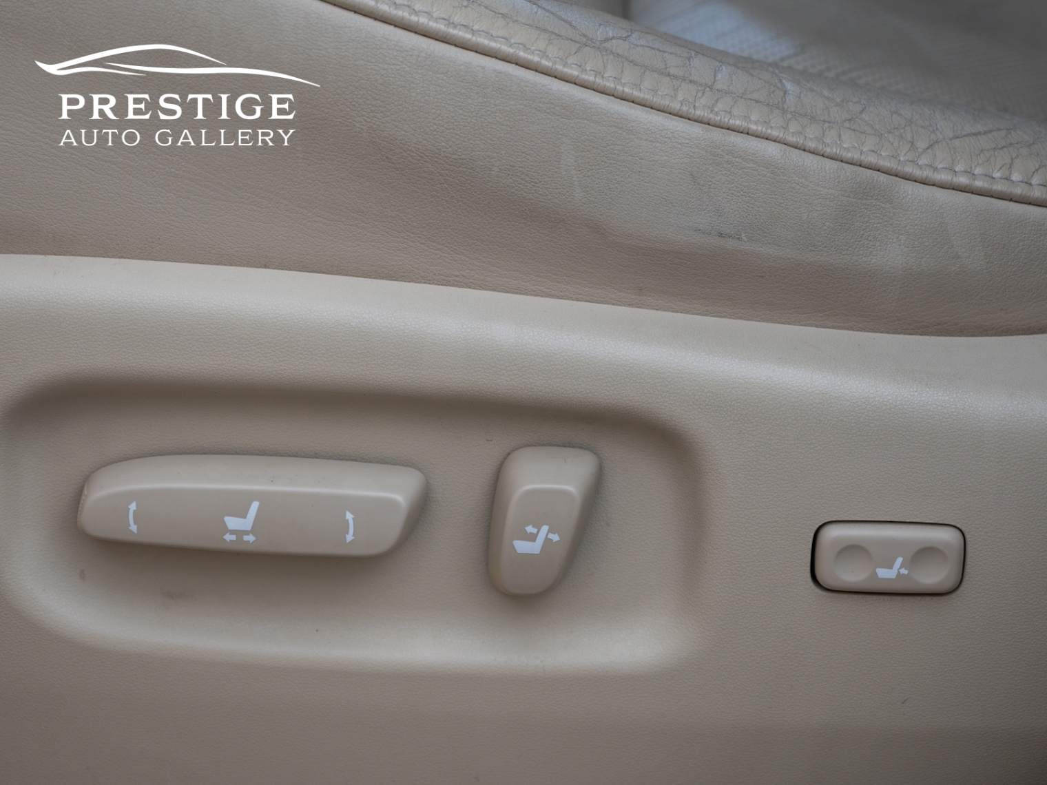/prestigeautogallery/2012-Lexus-RX350-9084395513785914.jpg