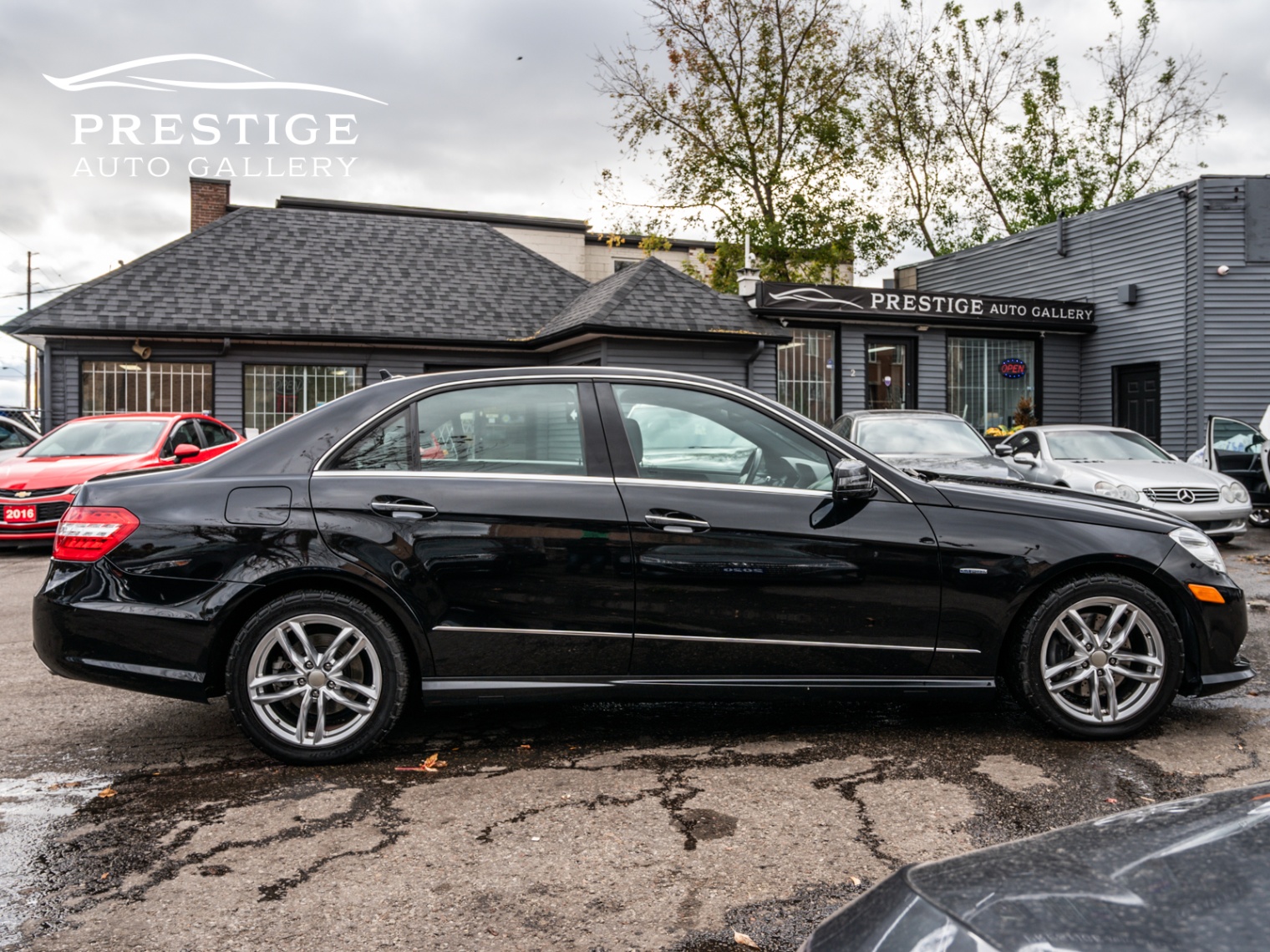 /prestigeautogallery/2012-Mercedes-Benz-E-Class-0969743174673594.jpg