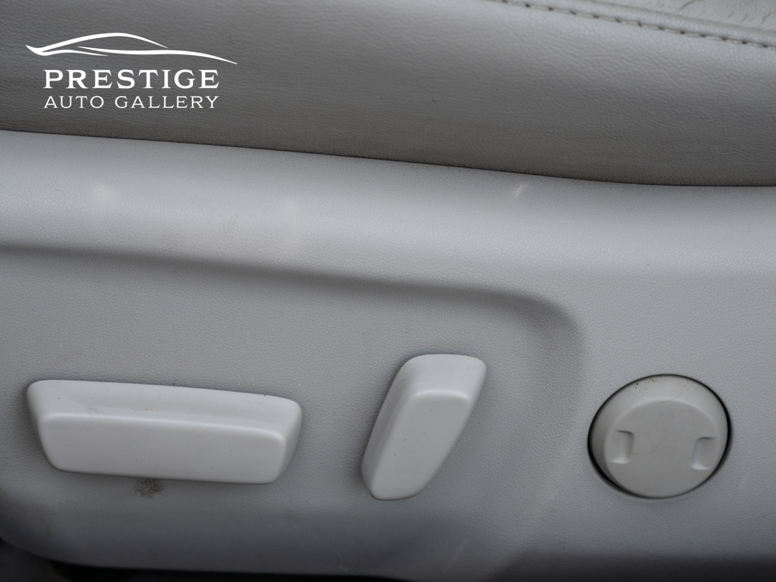 /prestigeautogallery/2012-Toyota-CamryHybrid-15479699303924943.jpg