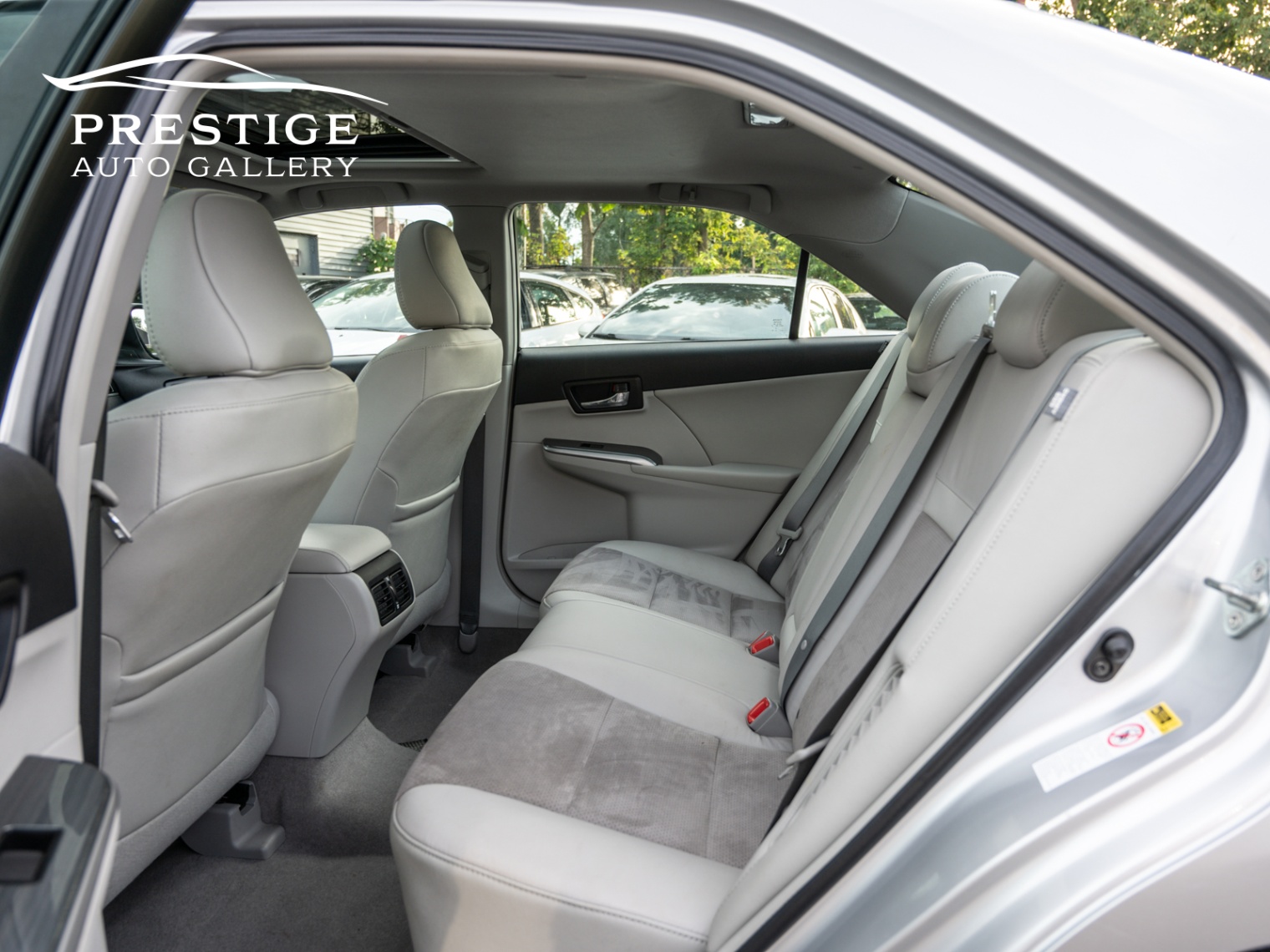 /prestigeautogallery/2012-Toyota-CamryHybrid-4255709519525579.jpg
