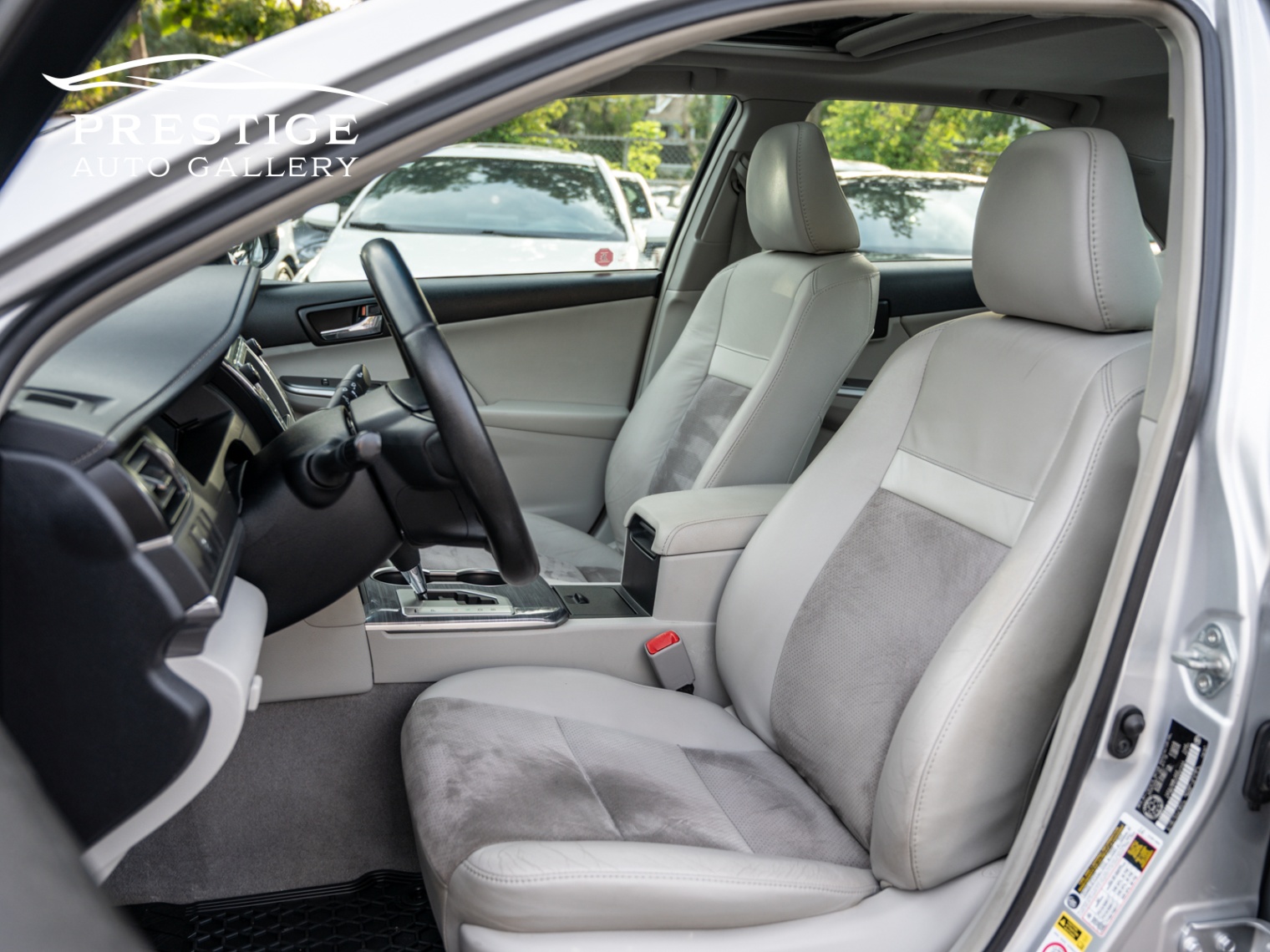 /prestigeautogallery/2012-Toyota-CamryHybrid-6843787287504188.jpg