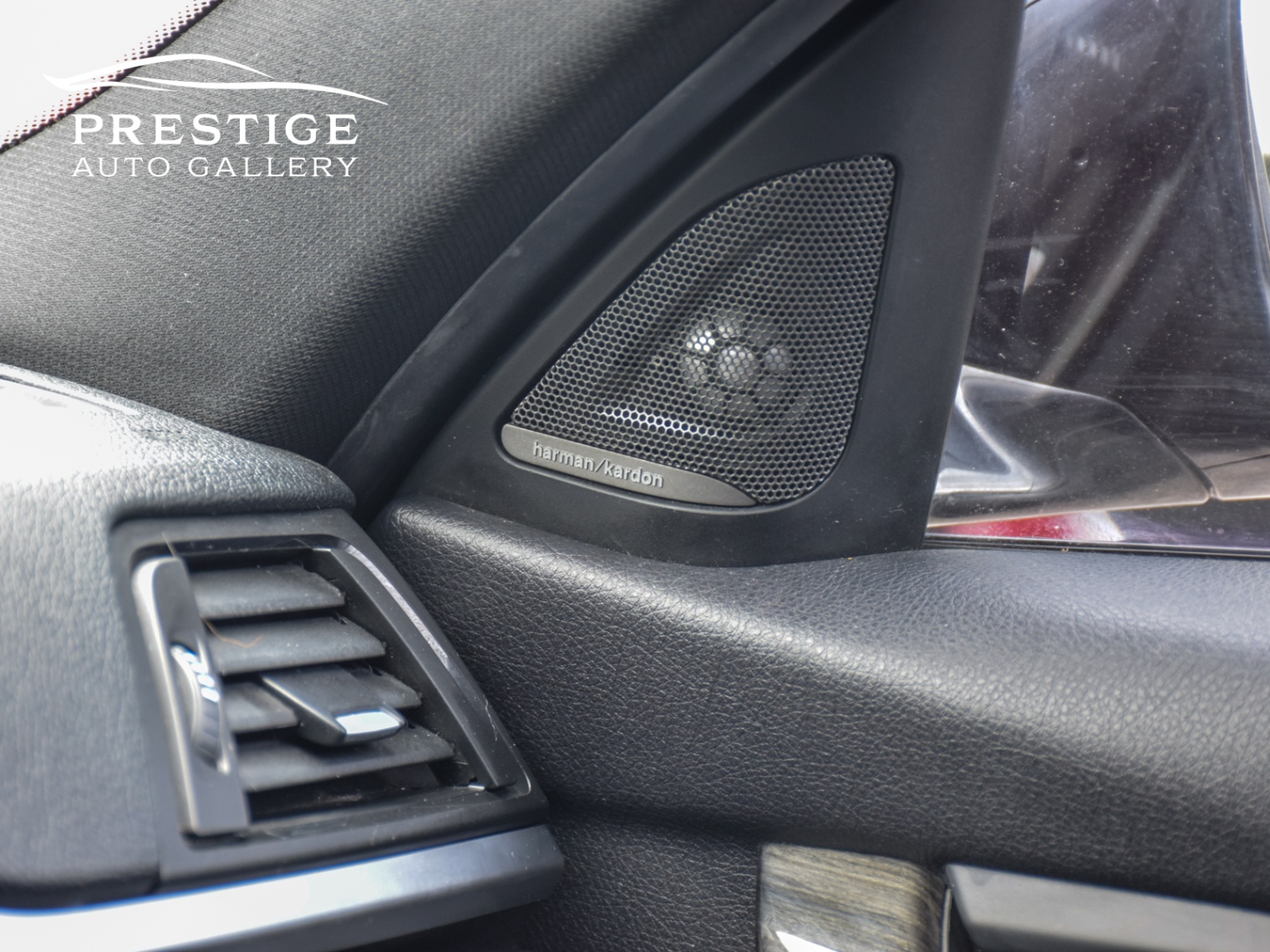 /prestigeautogallery/2013-BMW-3Series-45048409352205954.jpg