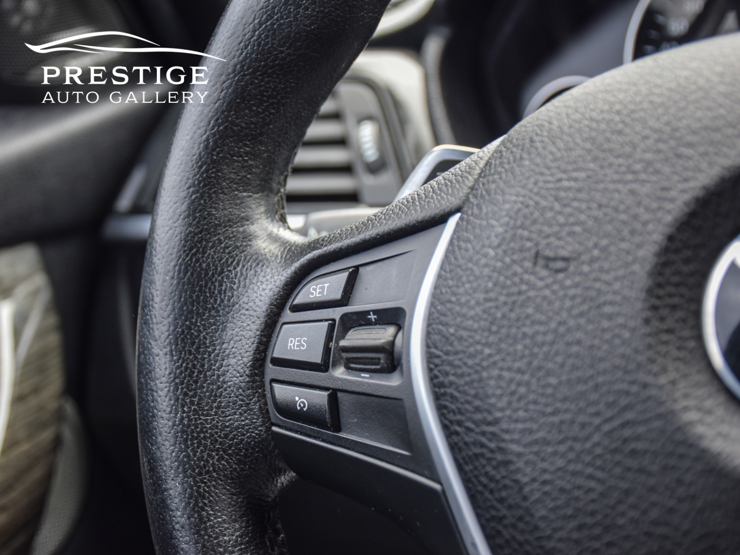 /prestigeautogallery/2013-BMW-3Series-5202538747701548.jpg