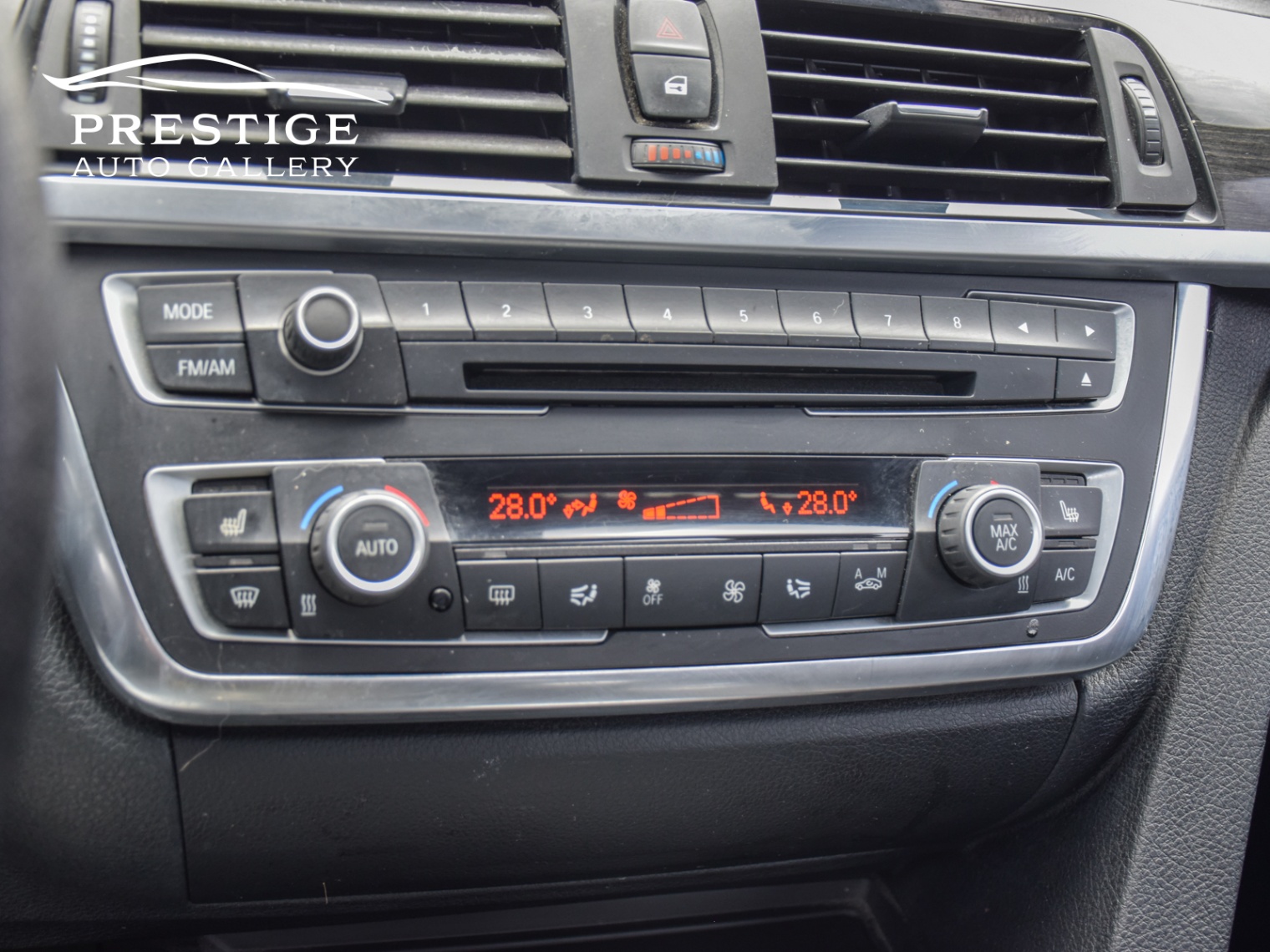 /prestigeautogallery/2013-BMW-3Series-5403796531149401.jpg