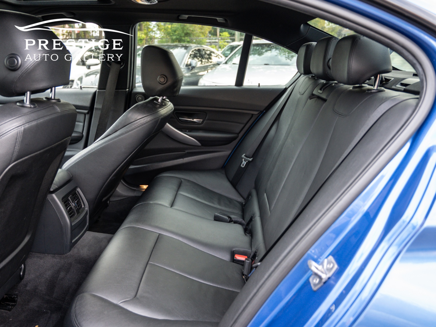 /prestigeautogallery/2013-BMW-3Series-8479085902835917.jpg
