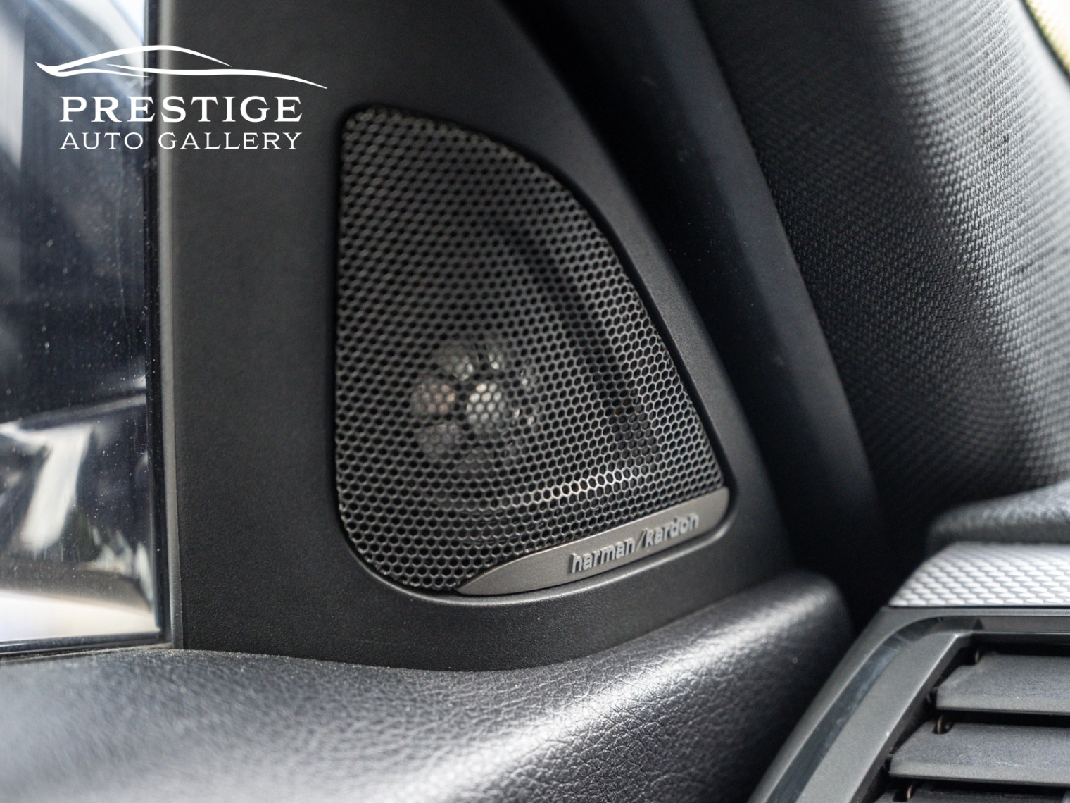 /prestigeautogallery/2013-BMW-3Series-9676288994825972.jpg