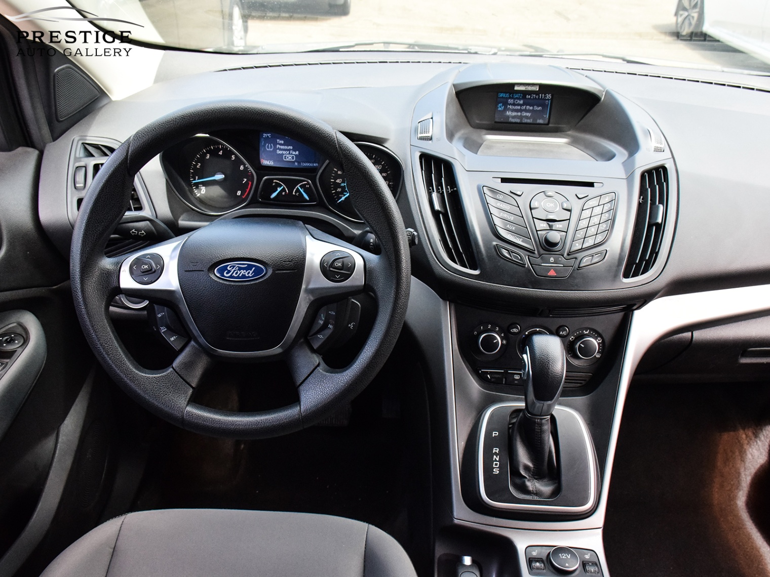 /prestigeautogallery/2013-Ford-Escape-5531872637888315.jpg
