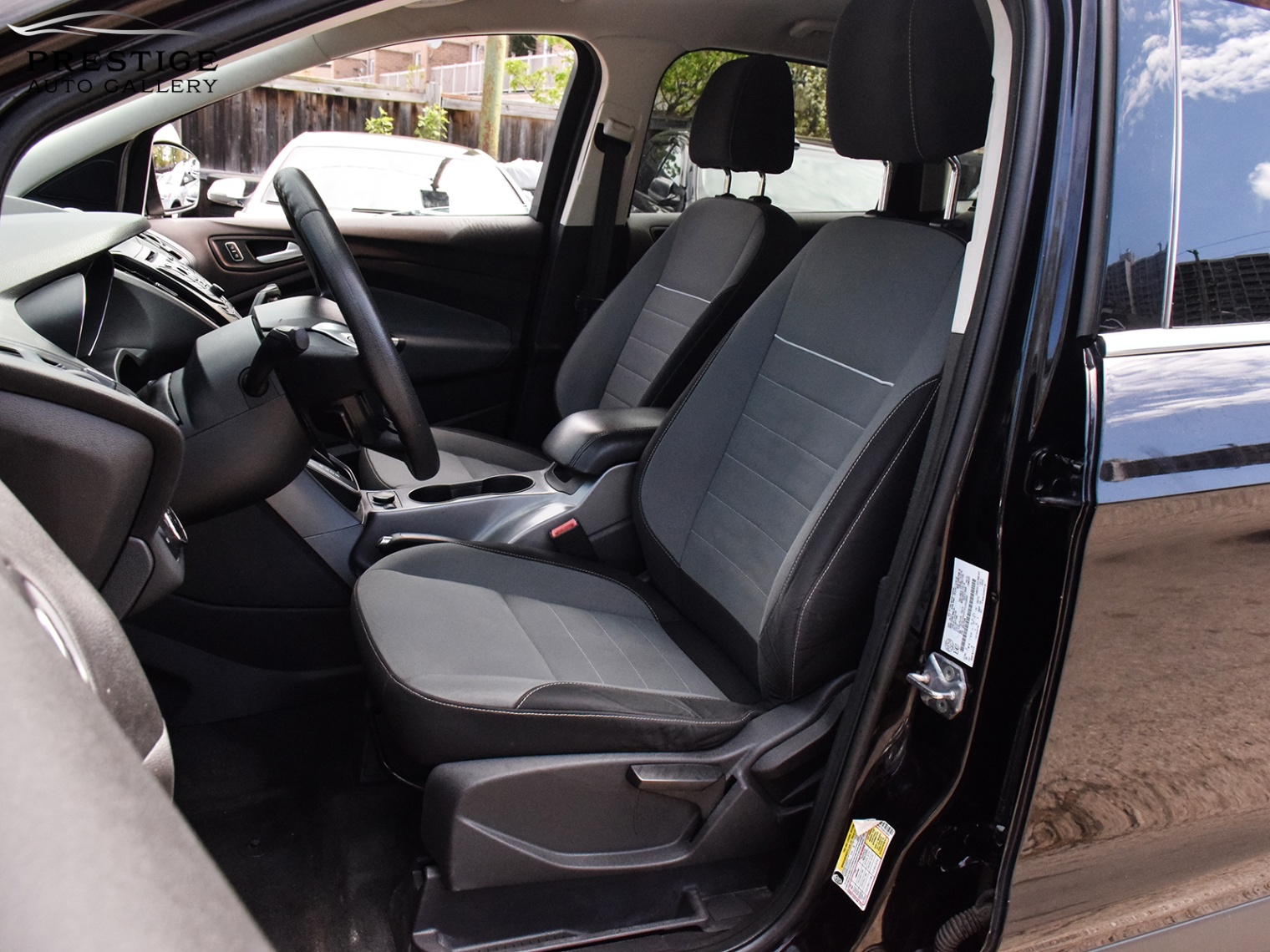 /prestigeautogallery/2013-Ford-Escape-645089225962898.jpg
