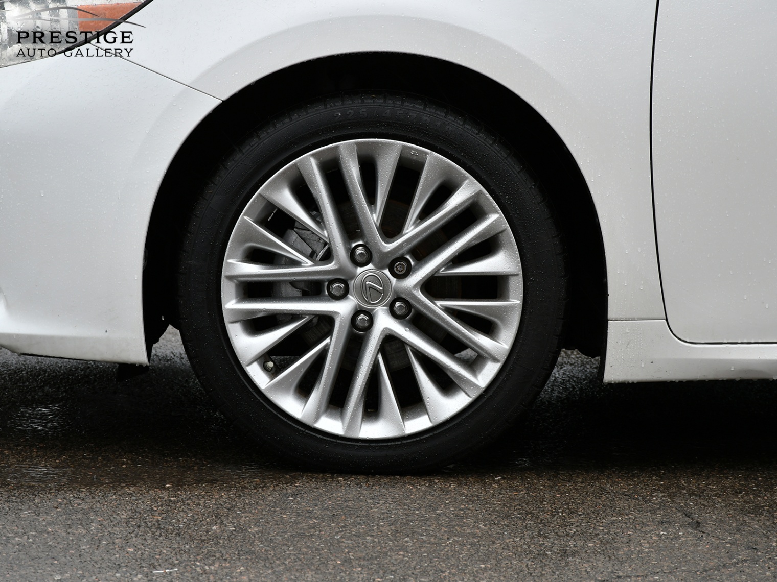 /prestigeautogallery/2013-Lexus-ES-20013915046058428.jpg