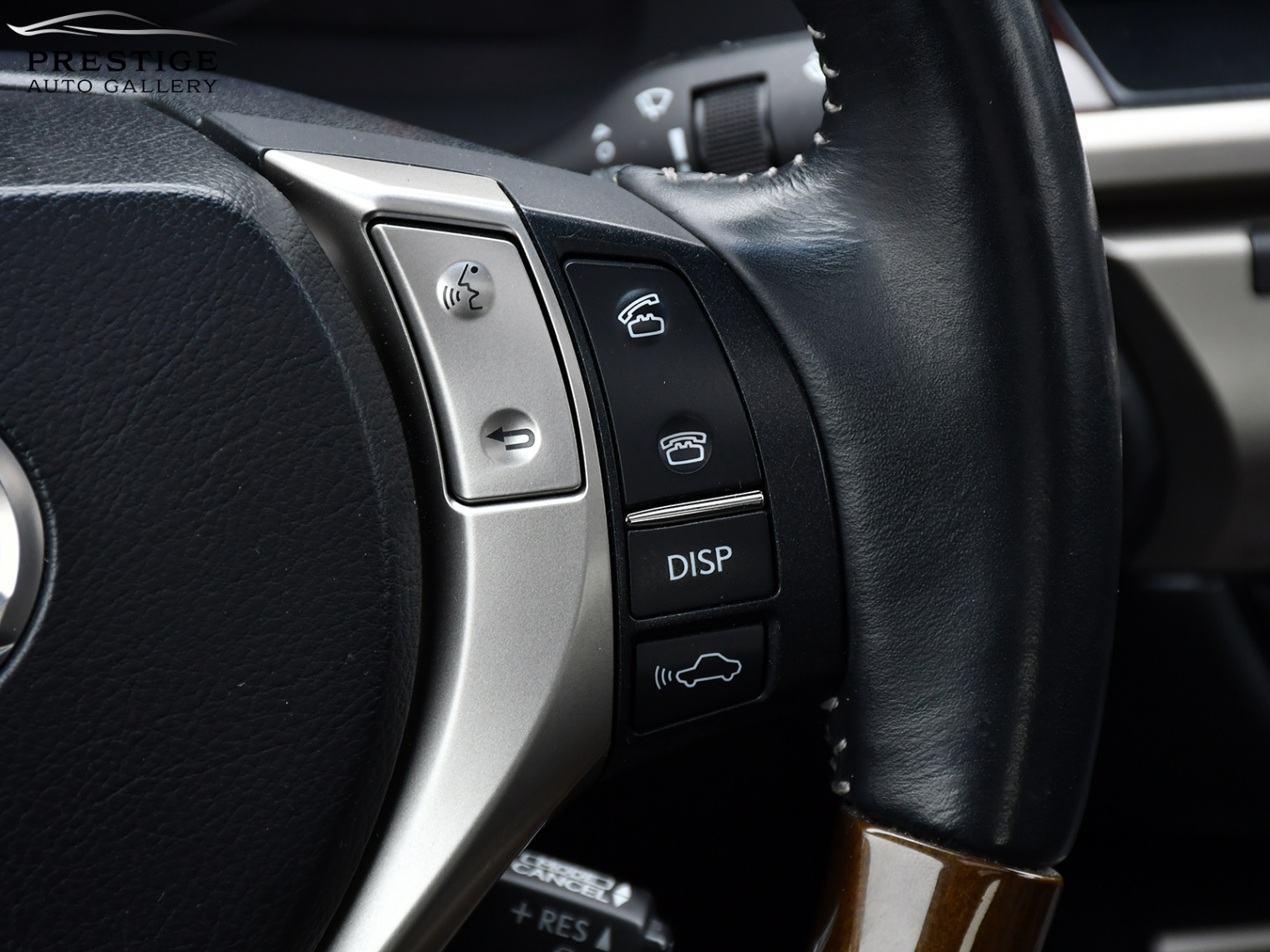 /prestigeautogallery/2013-Lexus-ES-5687367154076002.jpg