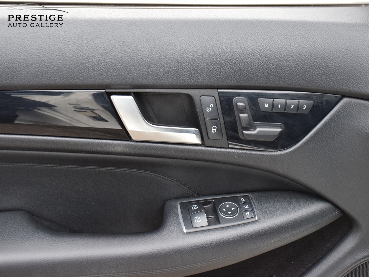 /prestigeautogallery/2013-Mercedes-Benz-C-Class-19980971241082512.jpg