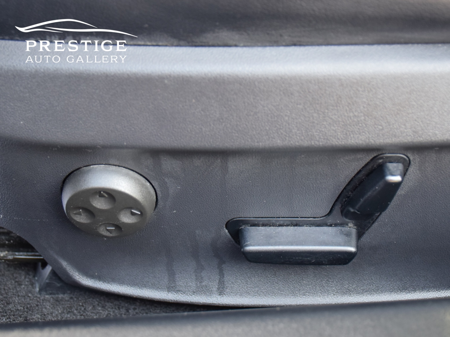/prestigeautogallery/2013-Tesla-ModelS-46850110907127185.jpg