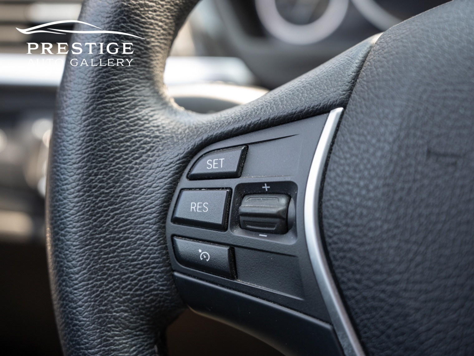 /prestigeautogallery/2014-BMW-3Series-7723832371055088.jpg