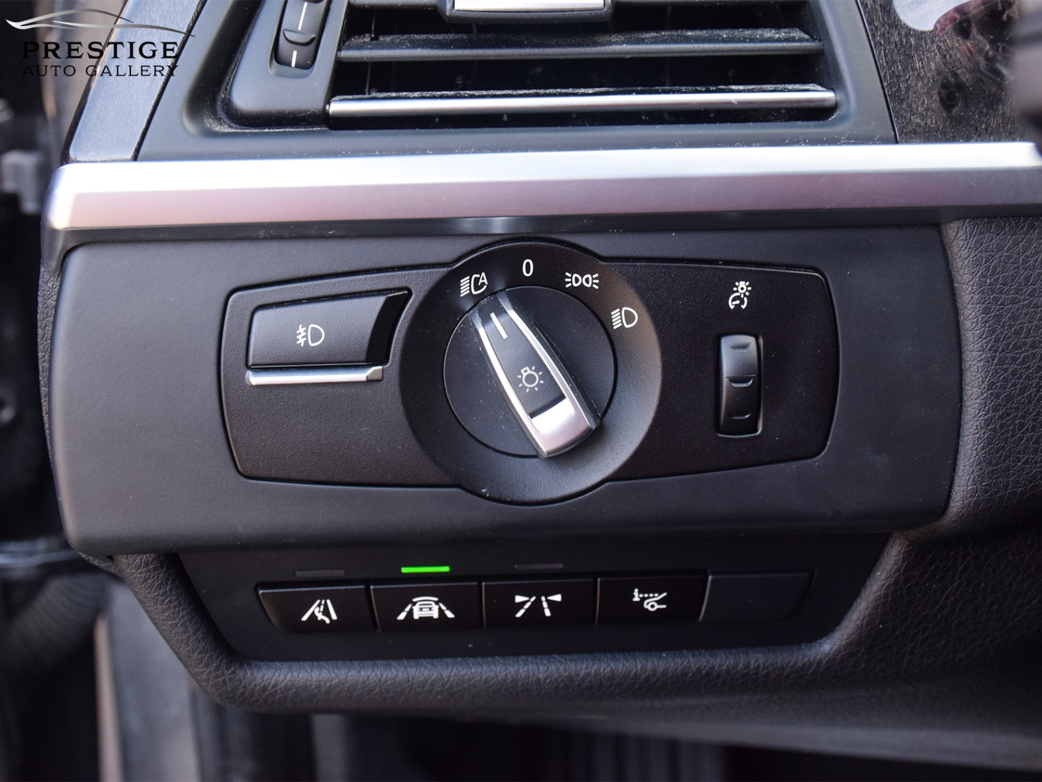 /prestigeautogallery/2014-BMW-6Series-2545080404771283.jpg