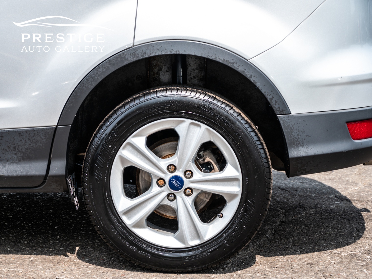 /prestigeautogallery/2014-Ford-Escape-37621206082514735.jpg