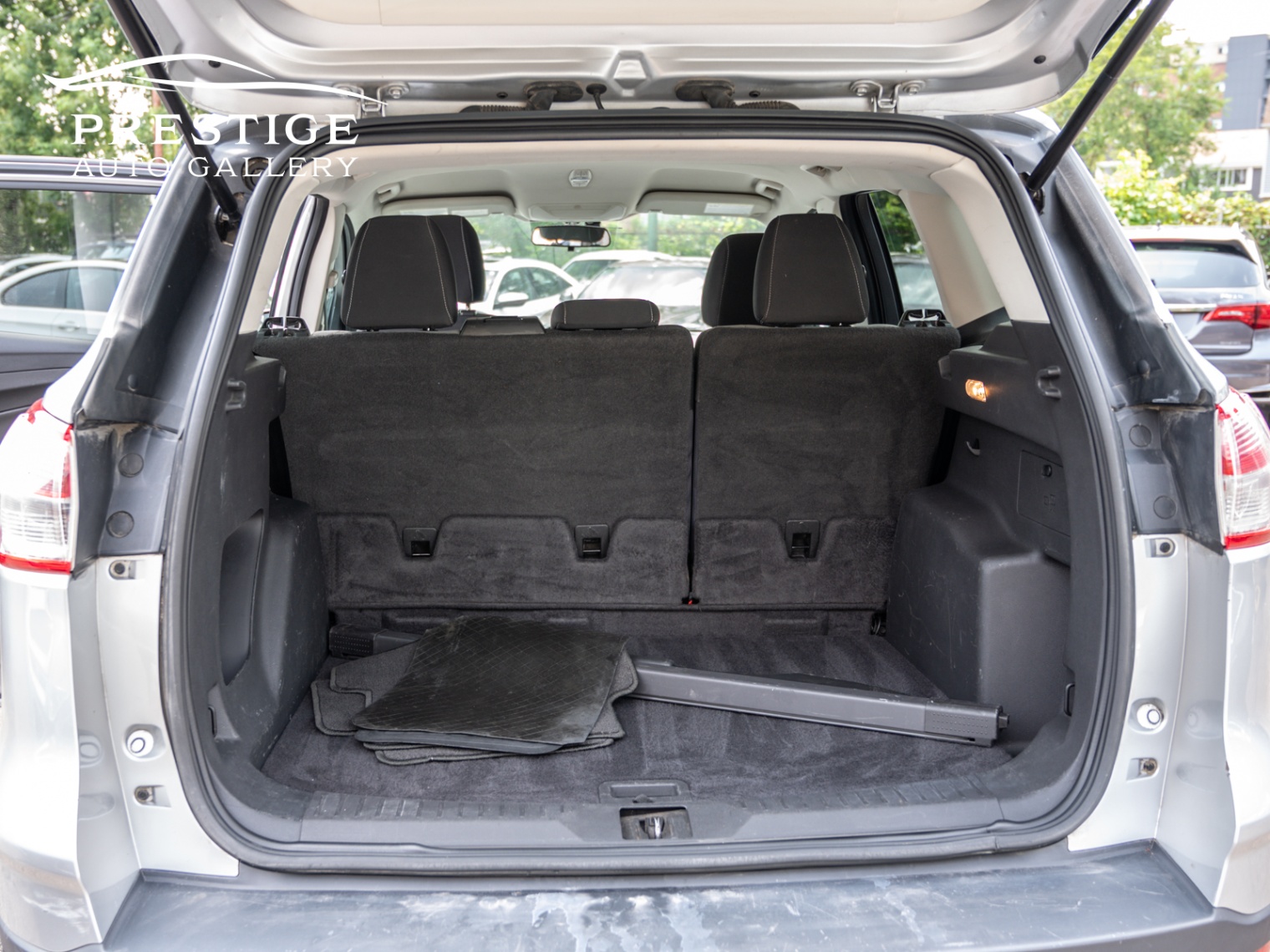 /prestigeautogallery/2014-Ford-Escape-37776925636429537.jpg