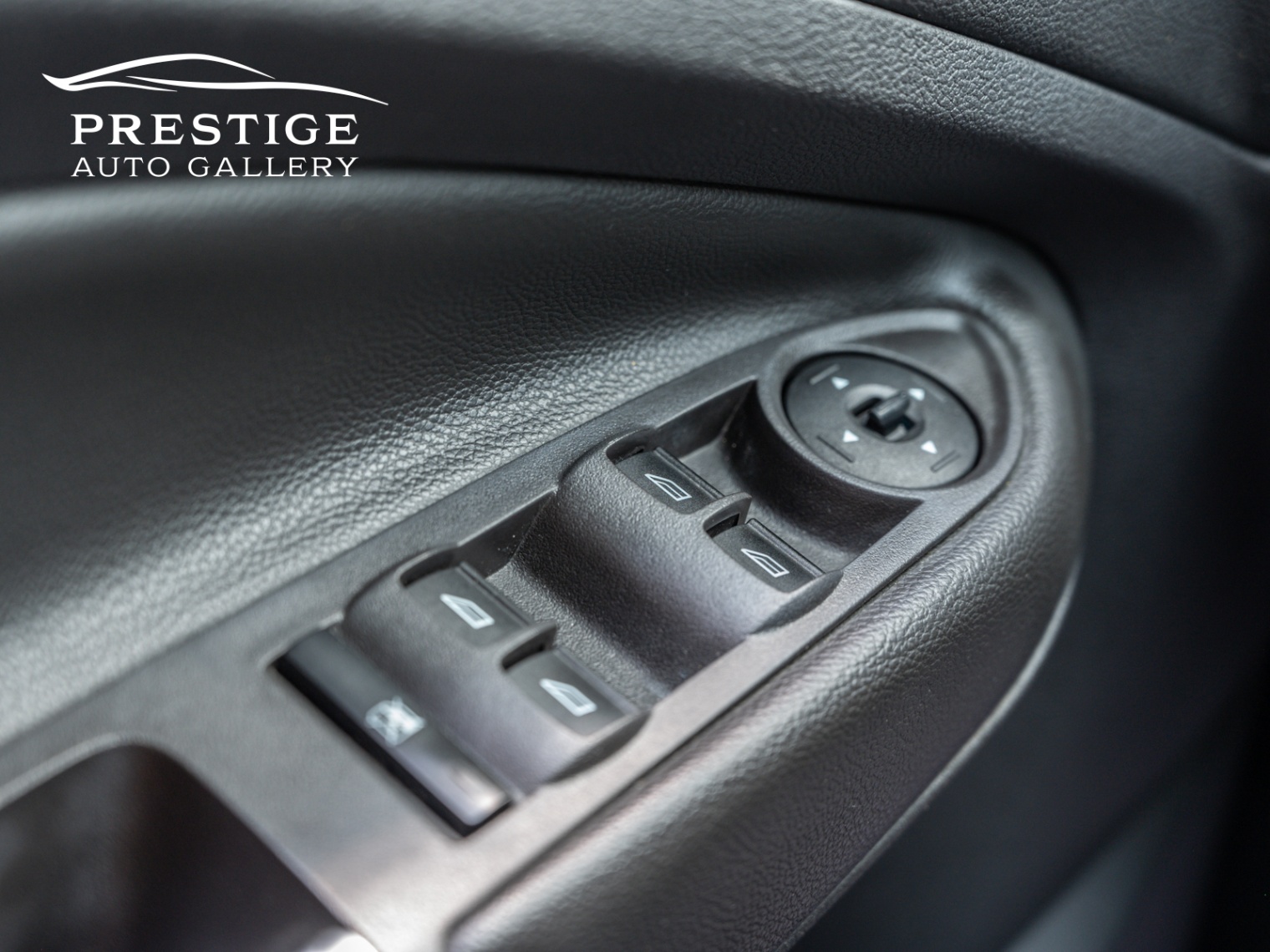 /prestigeautogallery/2014-Ford-Escape-9202702948378729.jpg