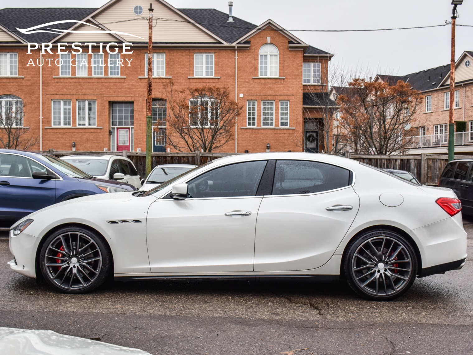 /prestigeautogallery/2014-Maserati-Ghibli-15485352173461364.jpg