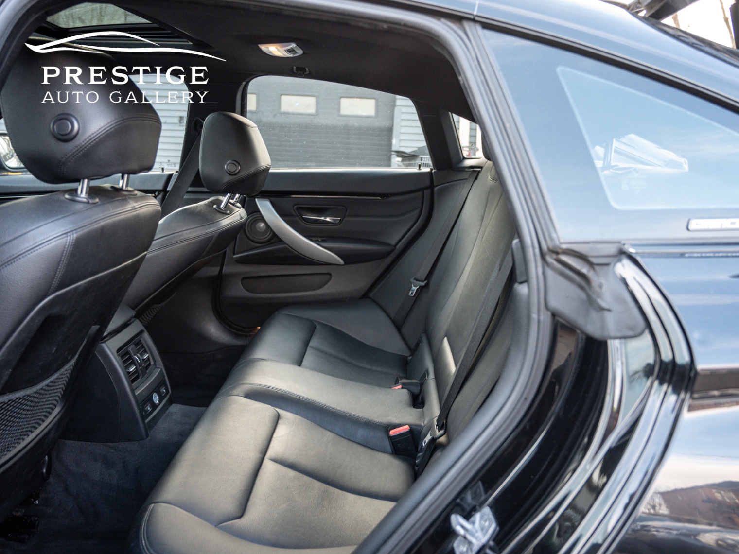 /prestigeautogallery/2015-BMW-4Series-49033935968460485.jpg