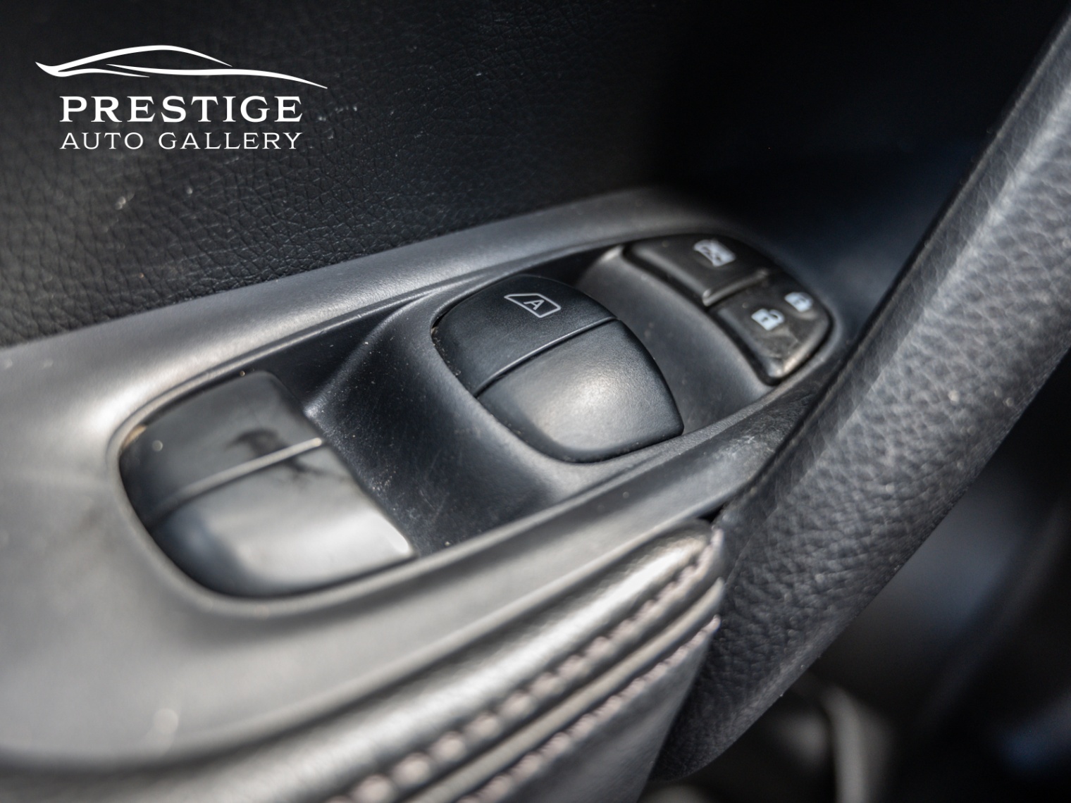 /prestigeautogallery/2015-Nissan-Rogue-15608361486111444.jpg